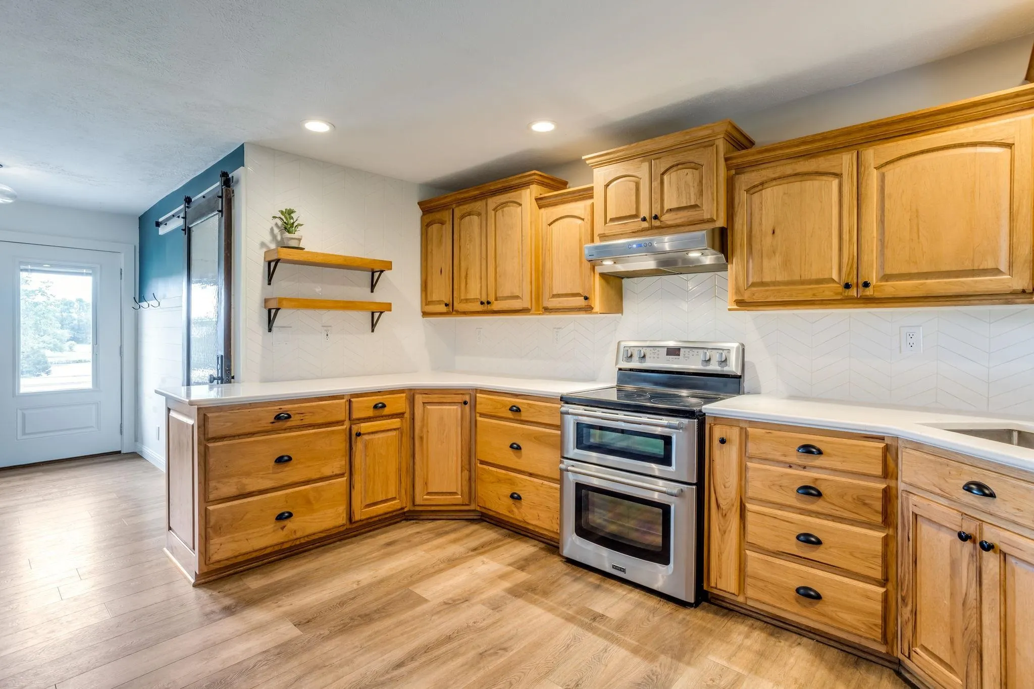 Towanda, Kansas 67144, United States, 3 Bedrooms Bedrooms, ,3 BathroomsBathrooms,Residential,Active,141657