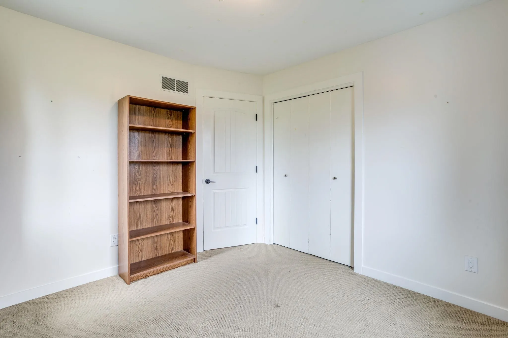 Towanda, Kansas 67144, United States, 3 Bedrooms Bedrooms, ,3 BathroomsBathrooms,Residential,Active,141657