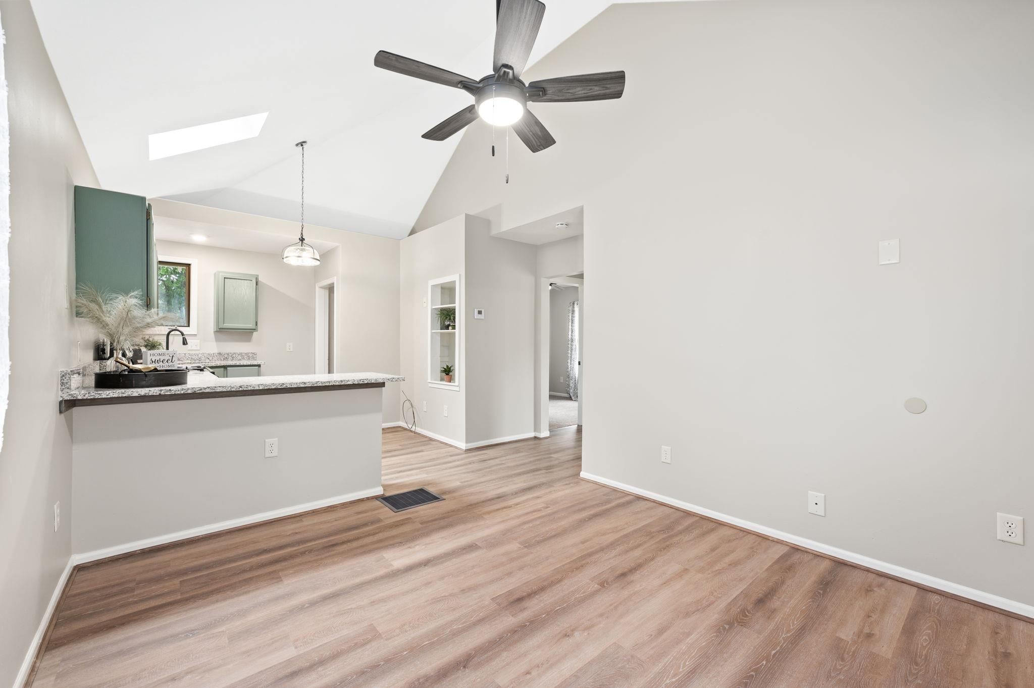 Wichita, Kansas 67212, United States, 3 Bedrooms Bedrooms, ,1 BathroomBathrooms,Residential,Pending,54223