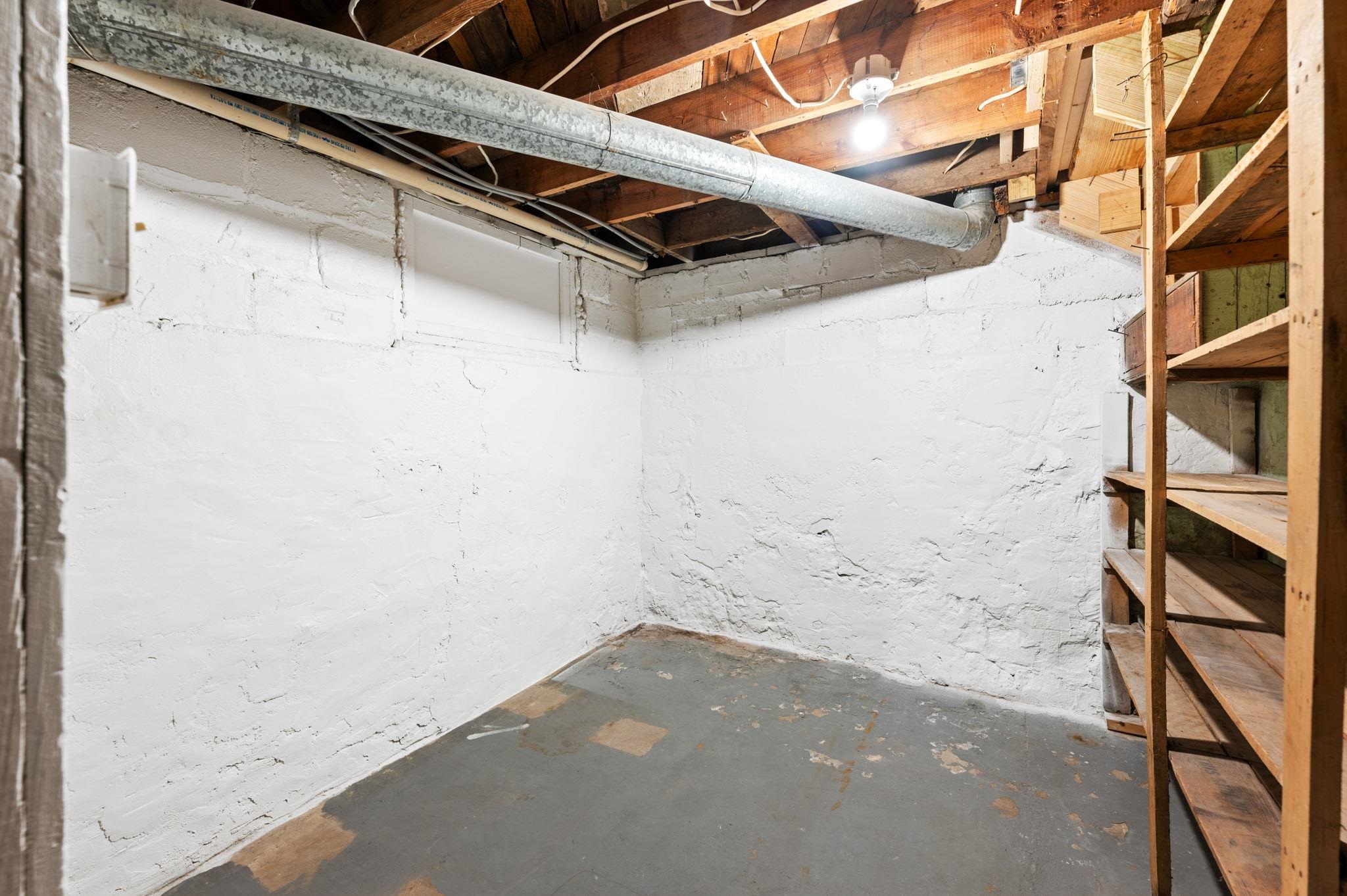 Wichita, Kansas 67212, United States, 3 Bedrooms Bedrooms, ,1 BathroomBathrooms,Residential,Pending,54223