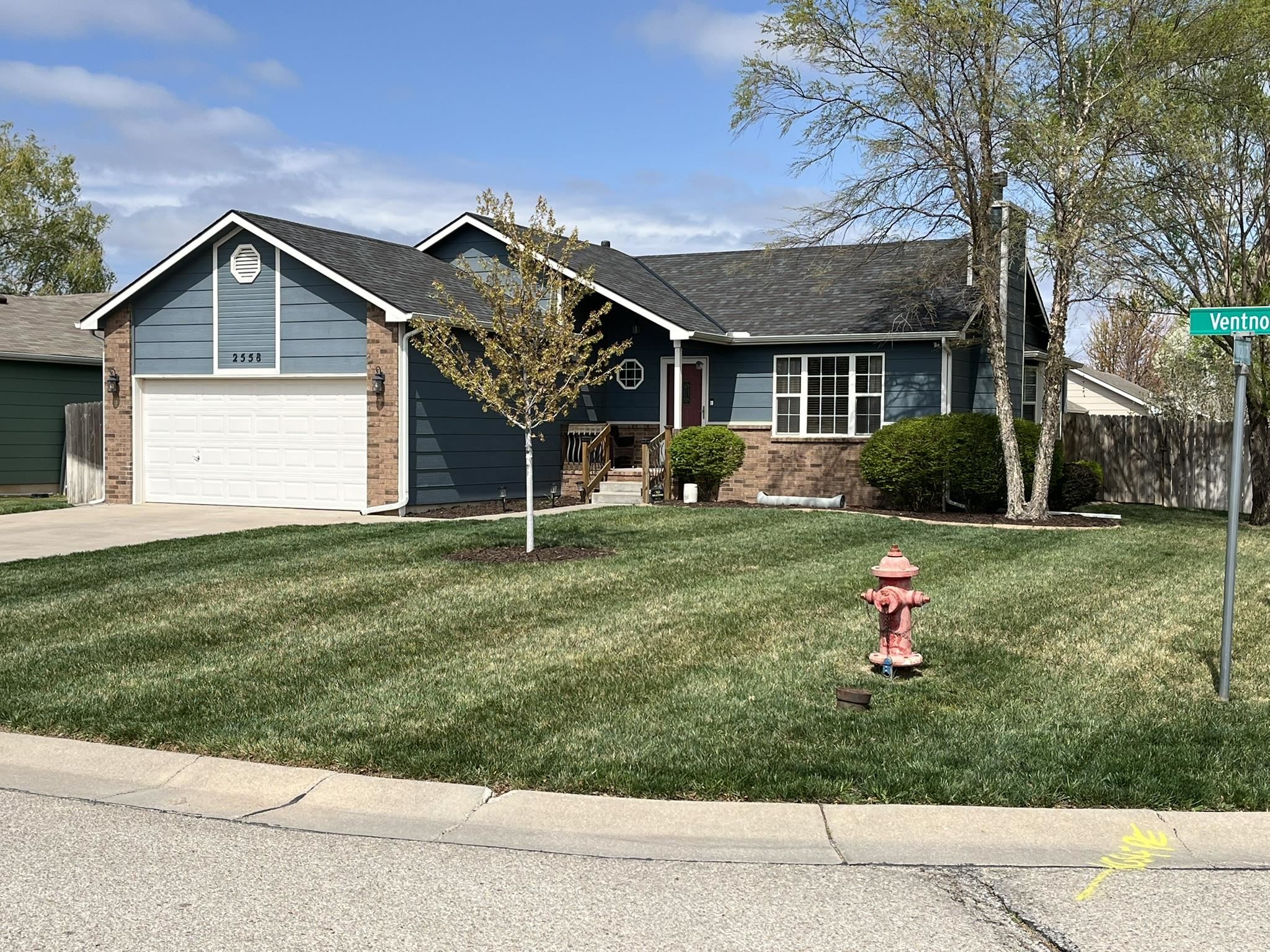2558 E Ventnor St, Park City, Kansas image 2