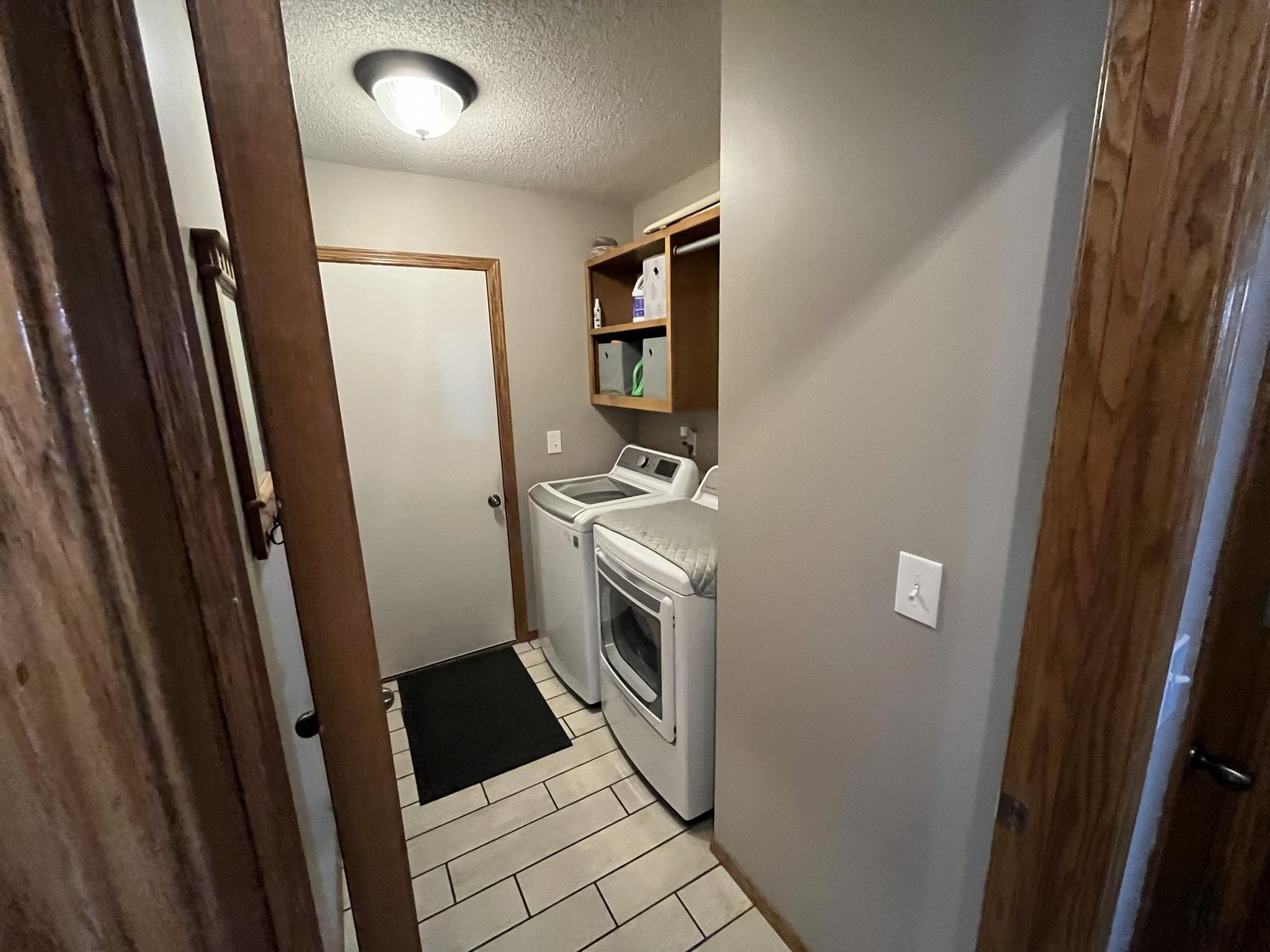 2558 E Ventnor St, Park City, Kansas image 20