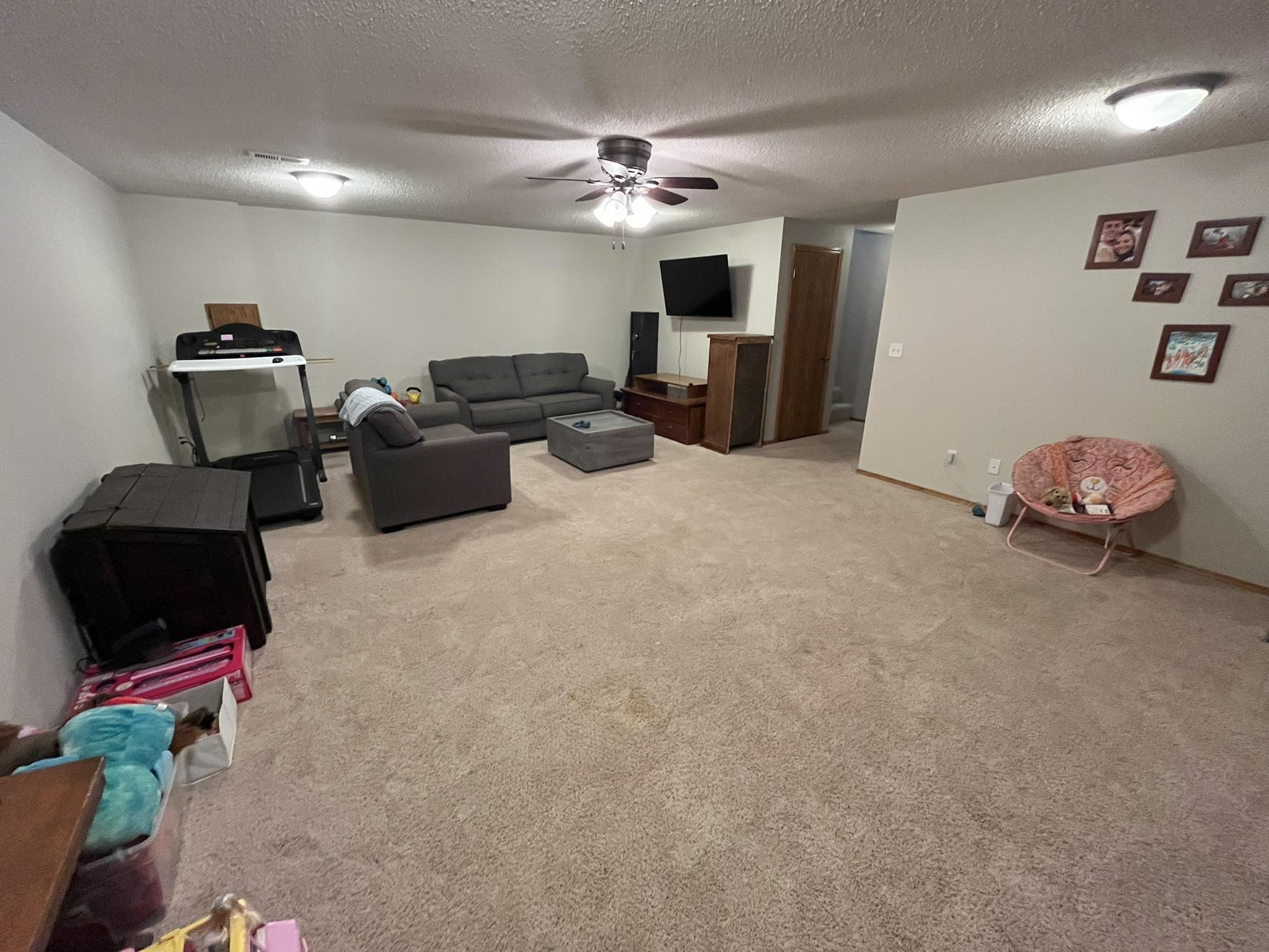 2558 E Ventnor St, Park City, Kansas image 22