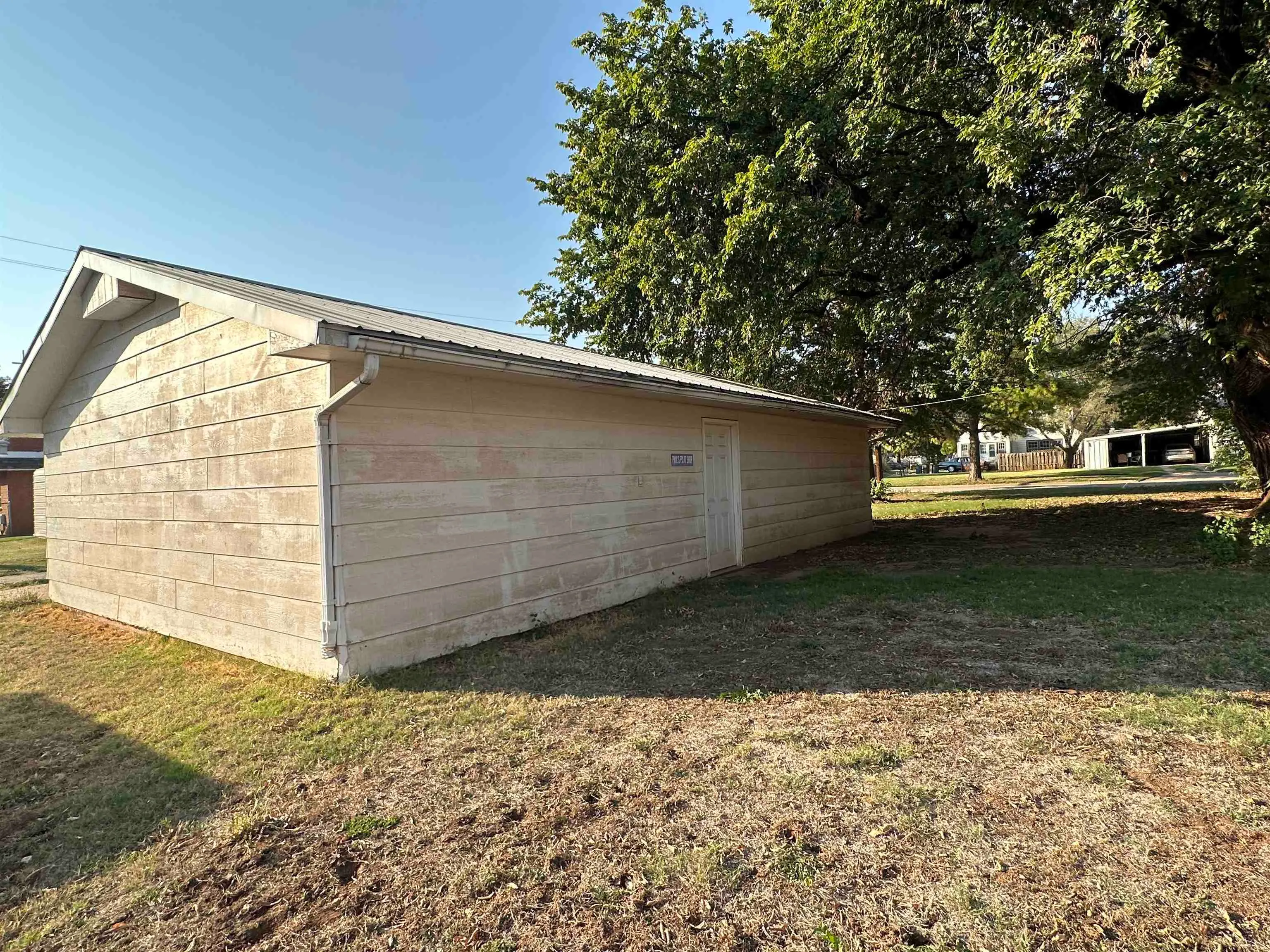 Anthony, Kansas 67003, United States, 4 Bedrooms Bedrooms, ,2 BathroomsBathrooms,Residential,Pending,34904