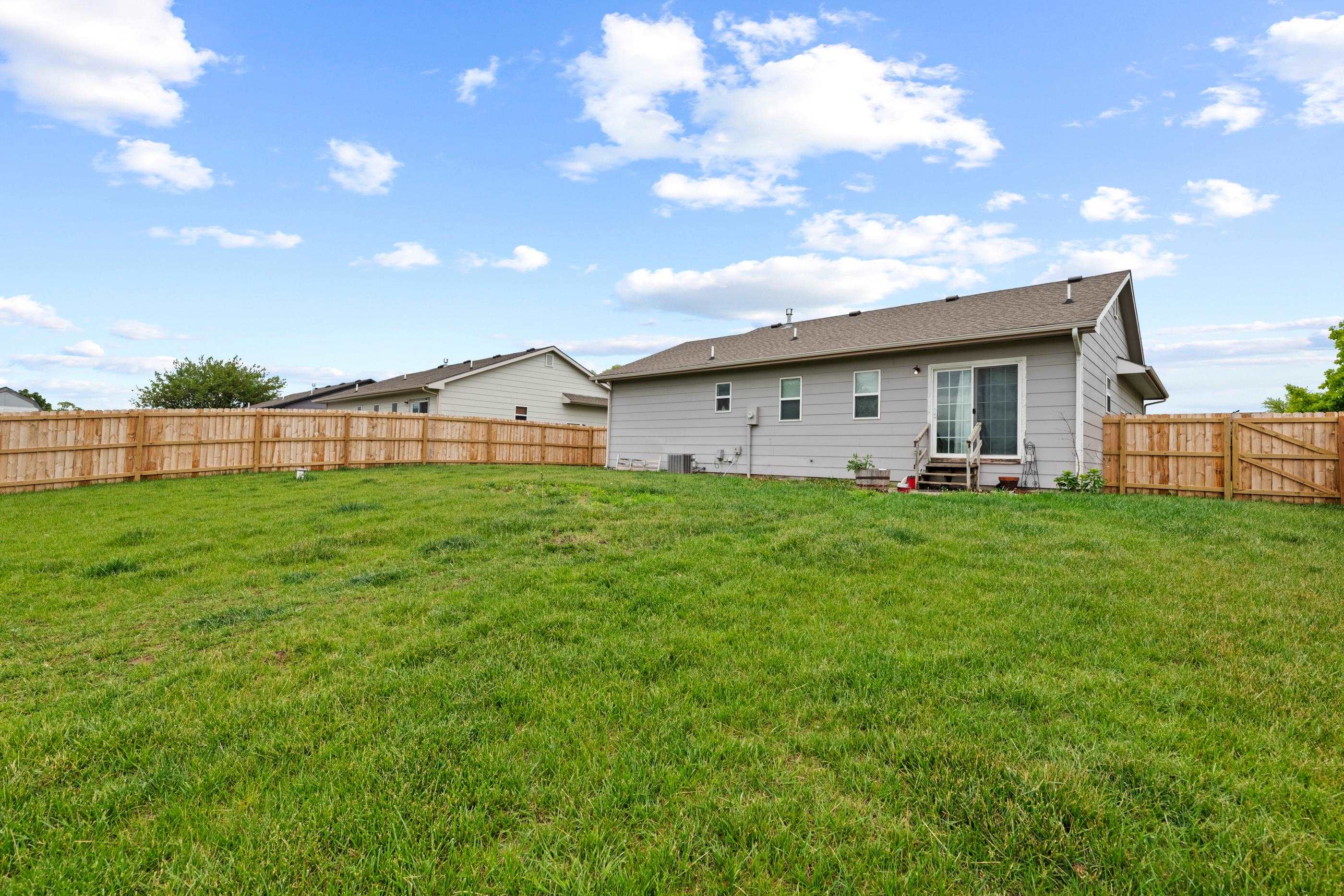 532 S Longbranch Dr, Maize, Kansas image 5