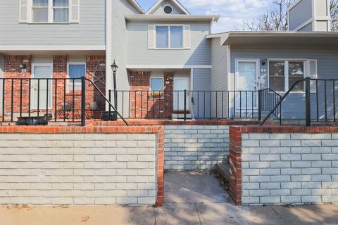 Homes For Sale - 101 S Rock Rd Apt 2 Rd<br/> Derby, KS 67037