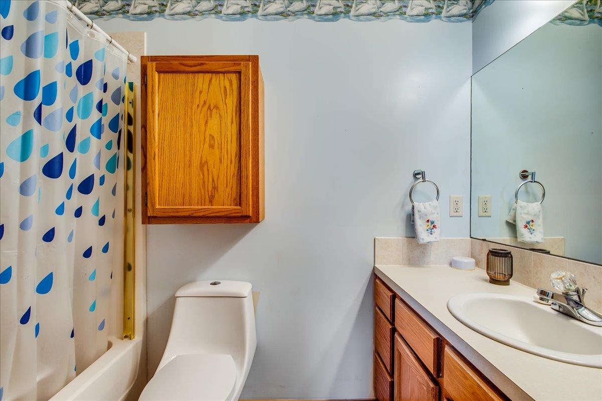 389 E Riley Ave, Haysville, Kansas image 17