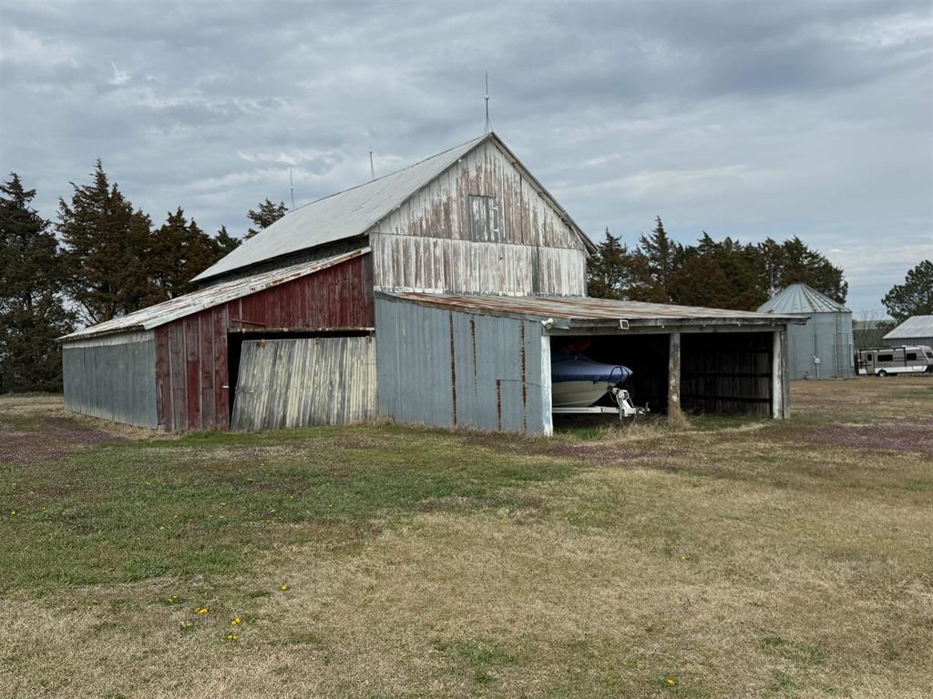 2193 Pawnee, Marion, Kansas image 32