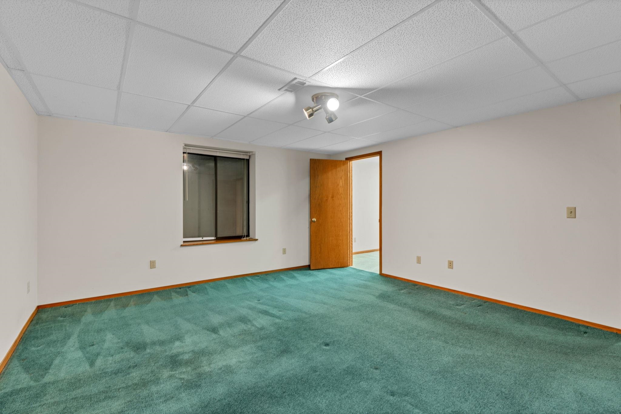 146 S Forestview Ct, Wichita, Kansas image 20