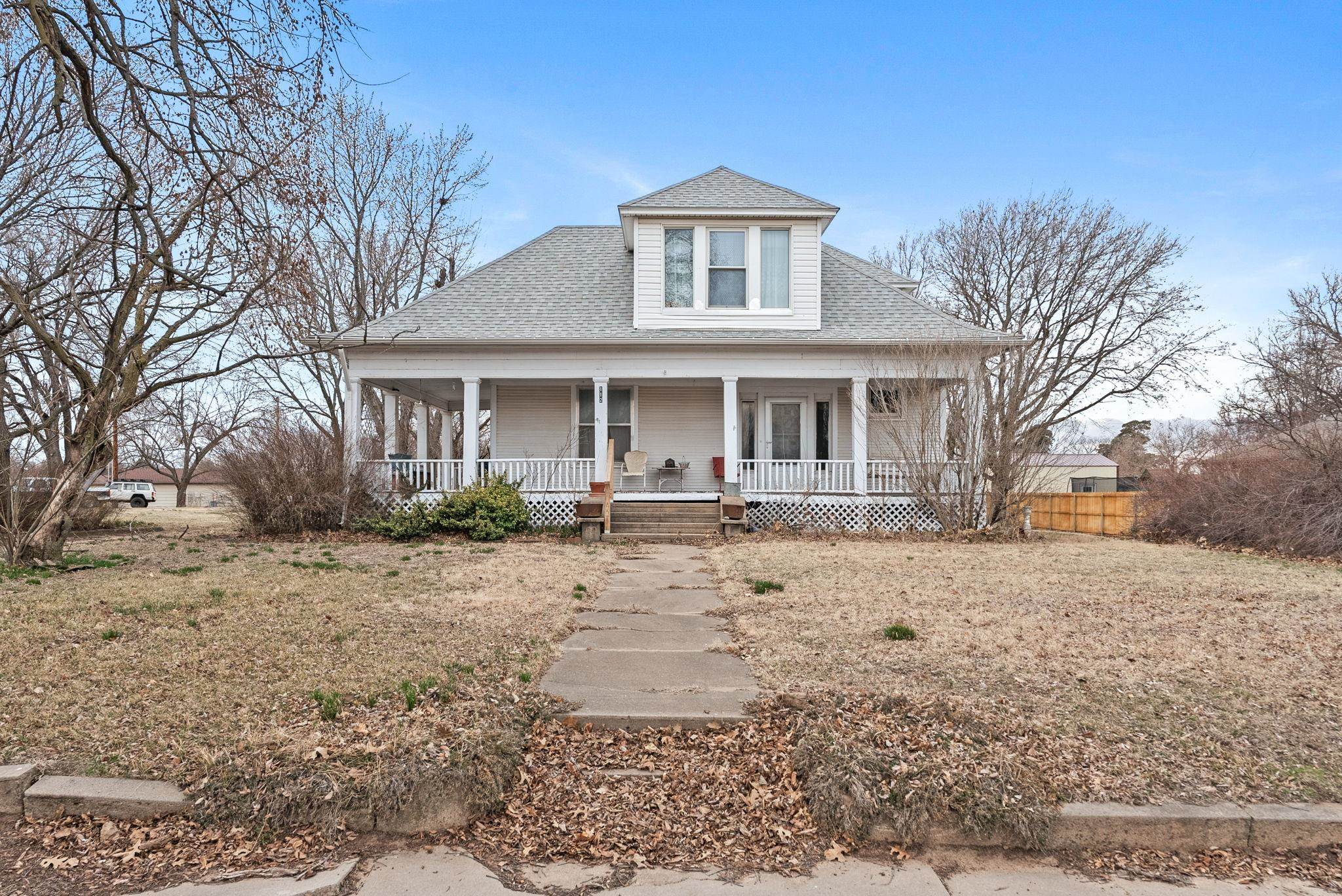 112 N Highland St, Conway Springs, Kansas image 5