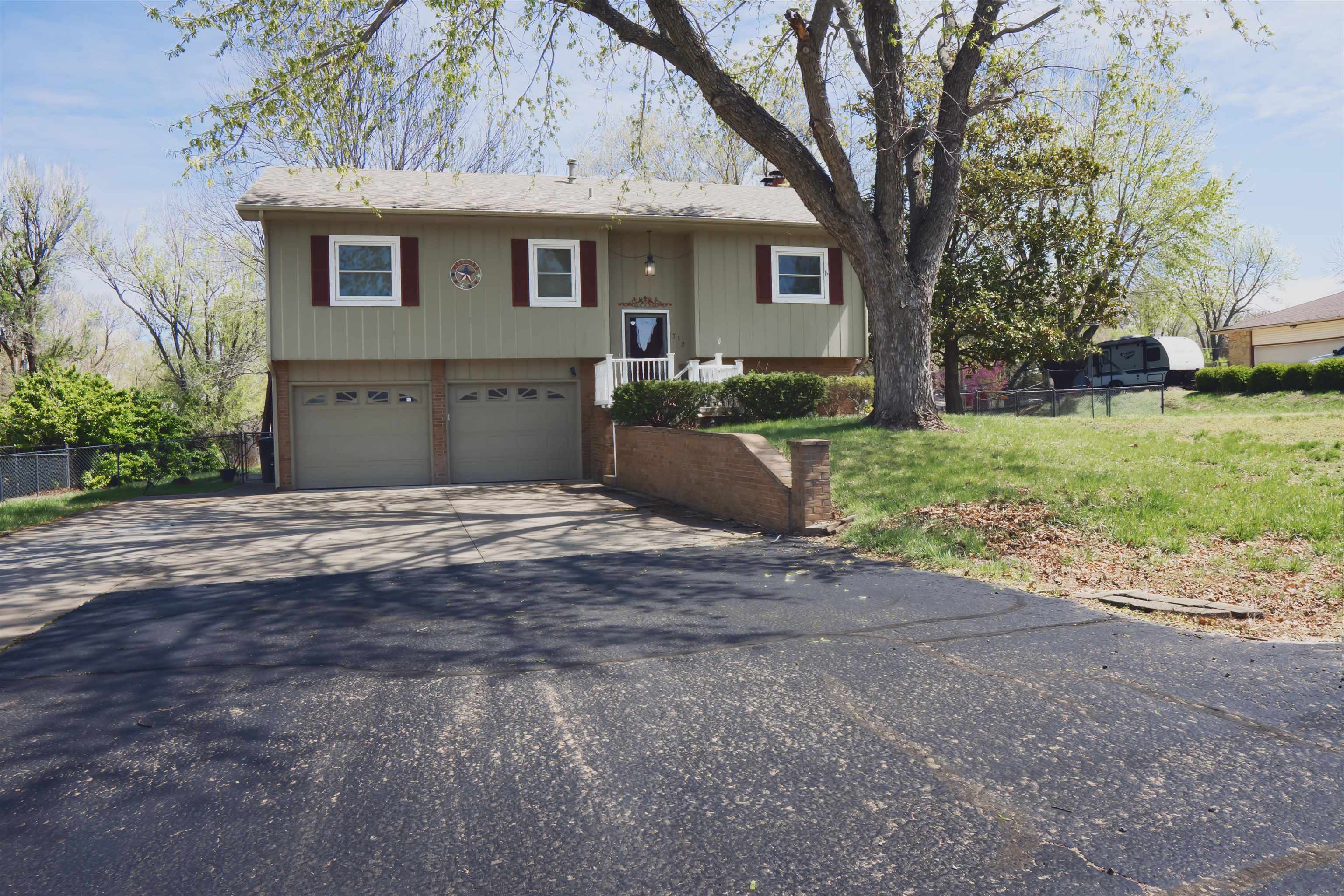 712 S Boyer Rd, Arkansas City, Kansas image 1