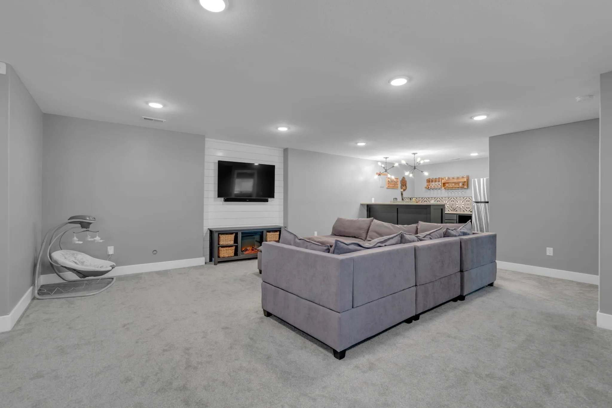 Wichita, Kansas 67204, United States, 5 Bedrooms Bedrooms, ,3 BathroomsBathrooms,Residential,Active,173686