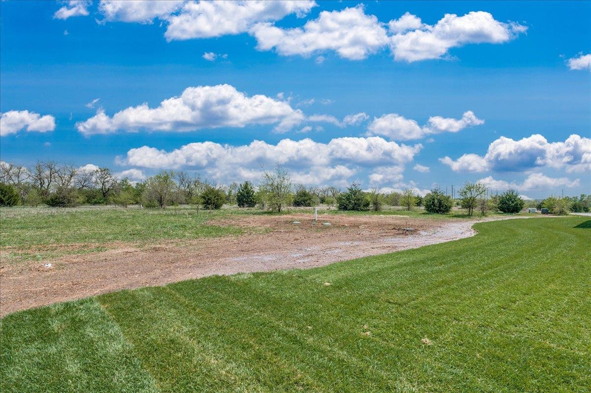 2440 E Cedar Hill Ct, Valley Center, Kansas image 34