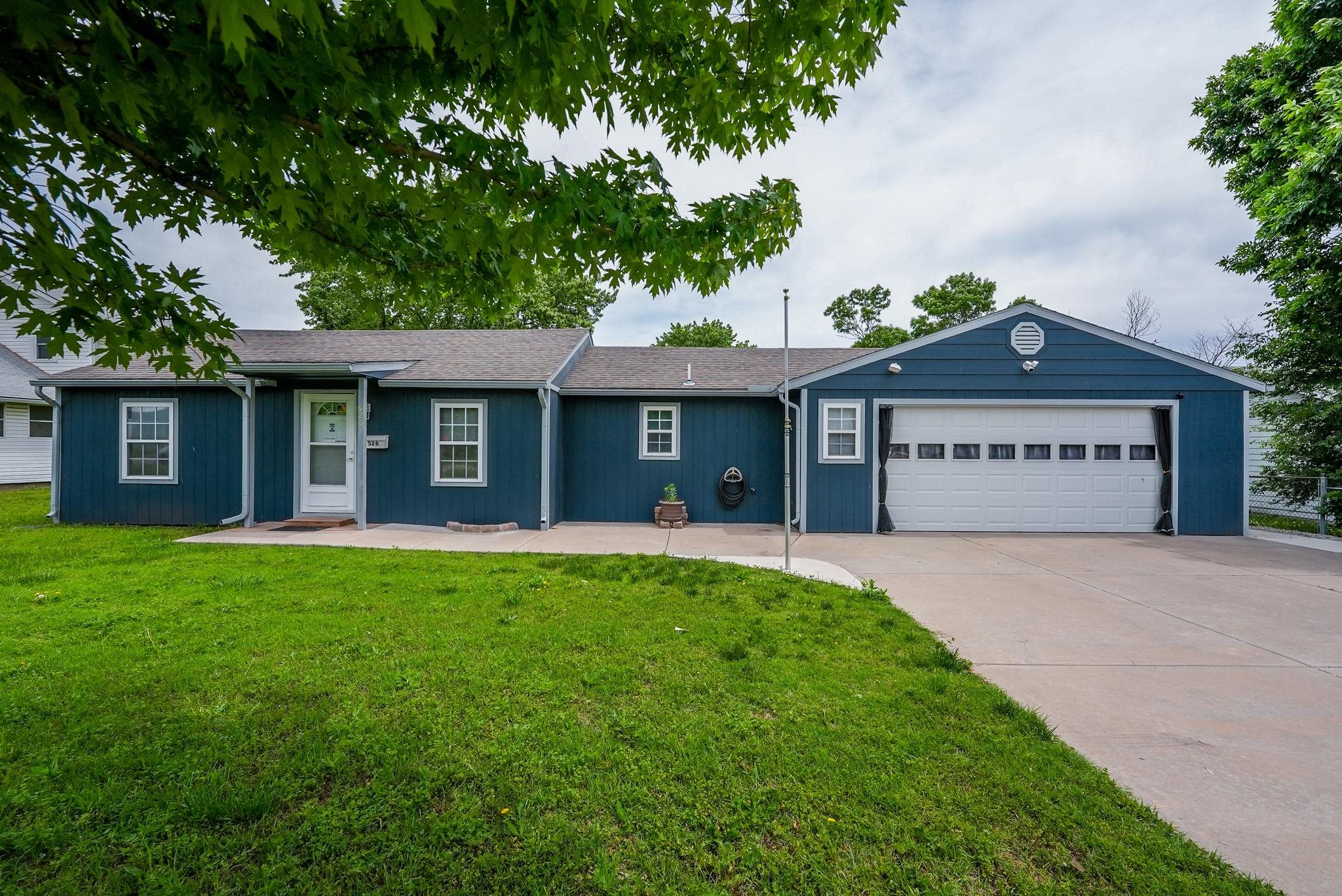526 N State St, El Dorado, Kansas image 20