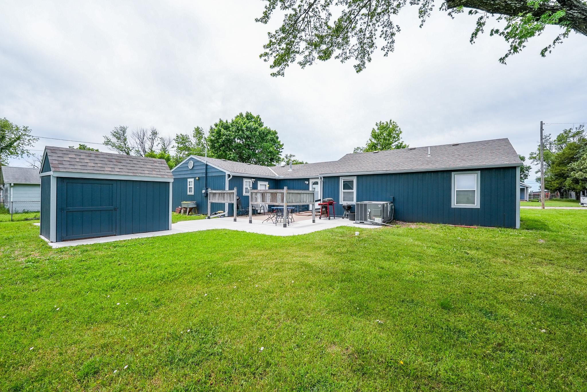 526 N State St, El Dorado, Kansas image 22