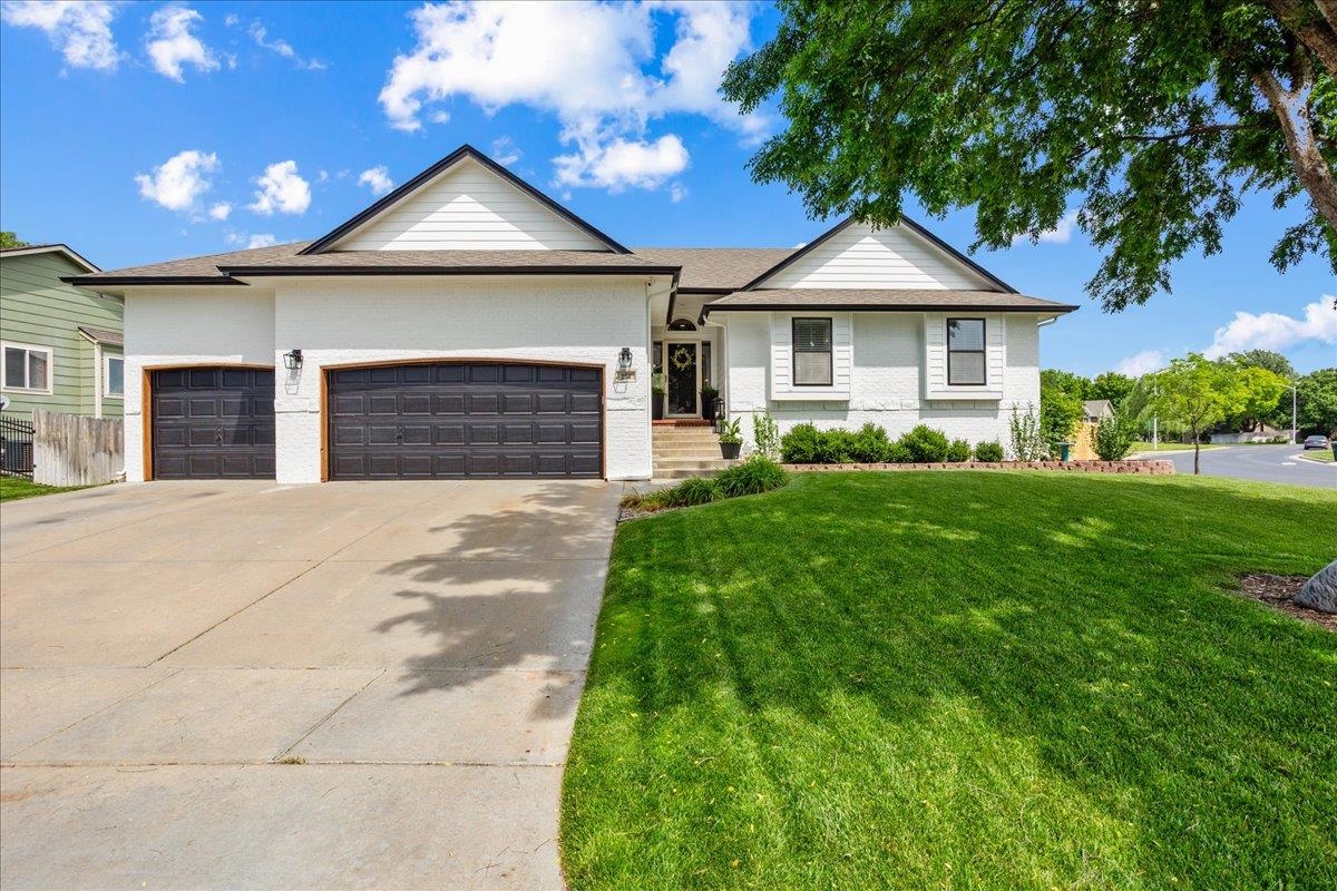 254 S Jamestown Cir, Andover, Kansas image 1