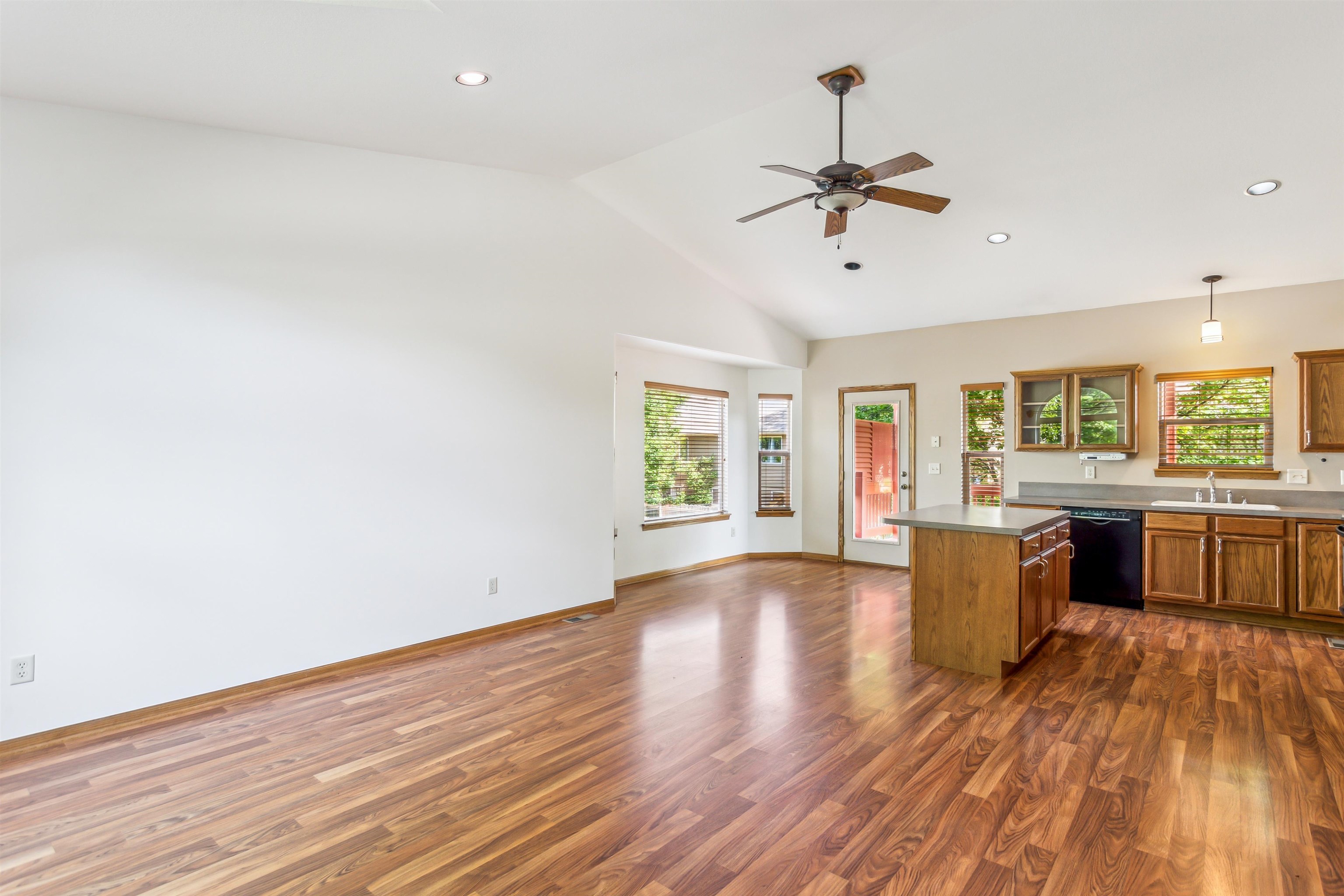 8522 W 34th St N St, Wichita, Virginia image 4