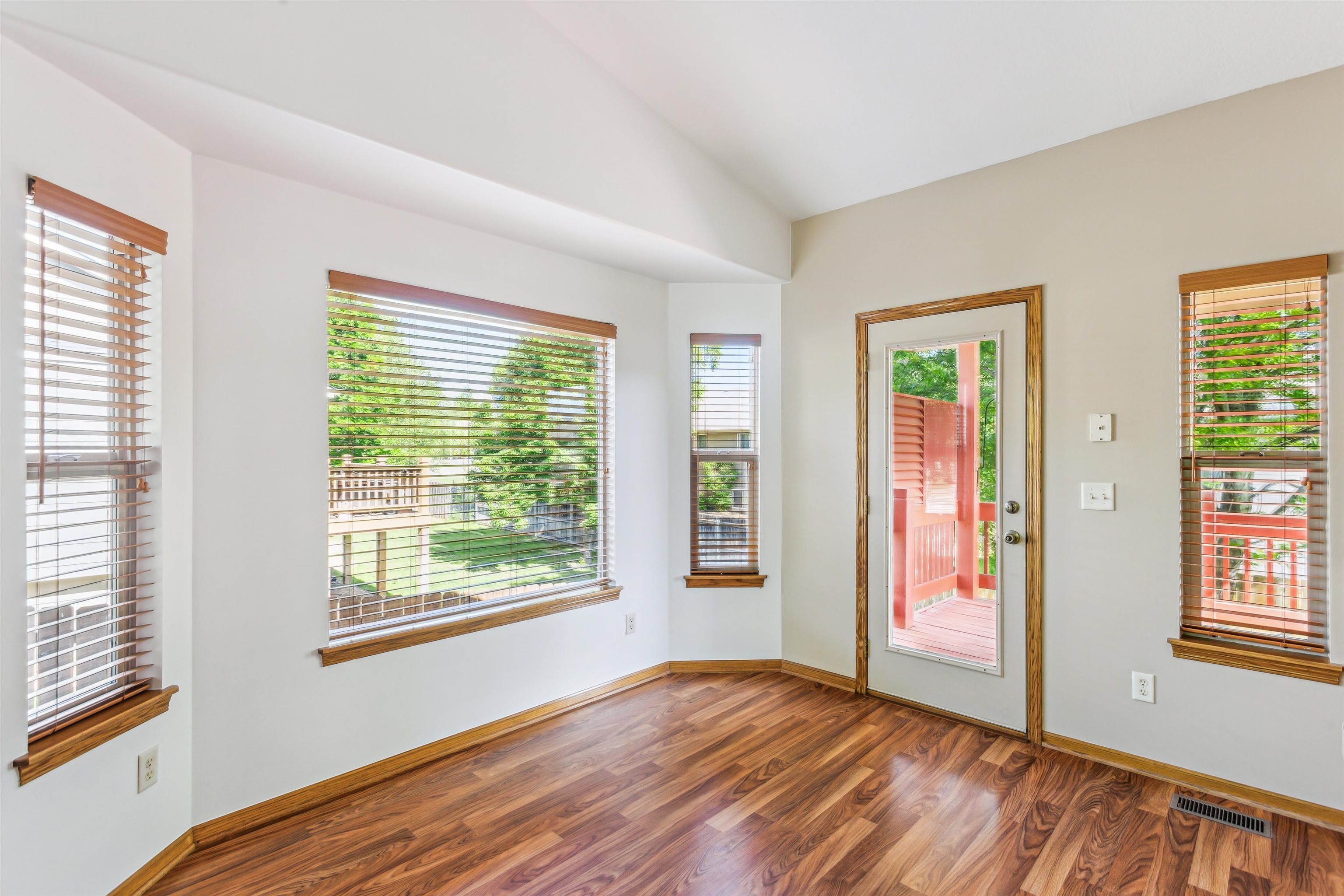 8522 W 34th St N St, Wichita, Virginia image 6