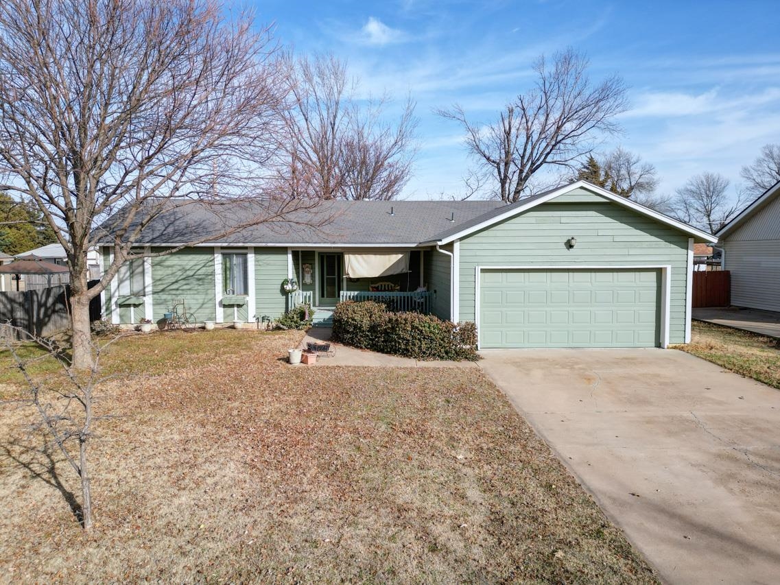 20 Renfrew Rd, Winfield, Kansas image 1