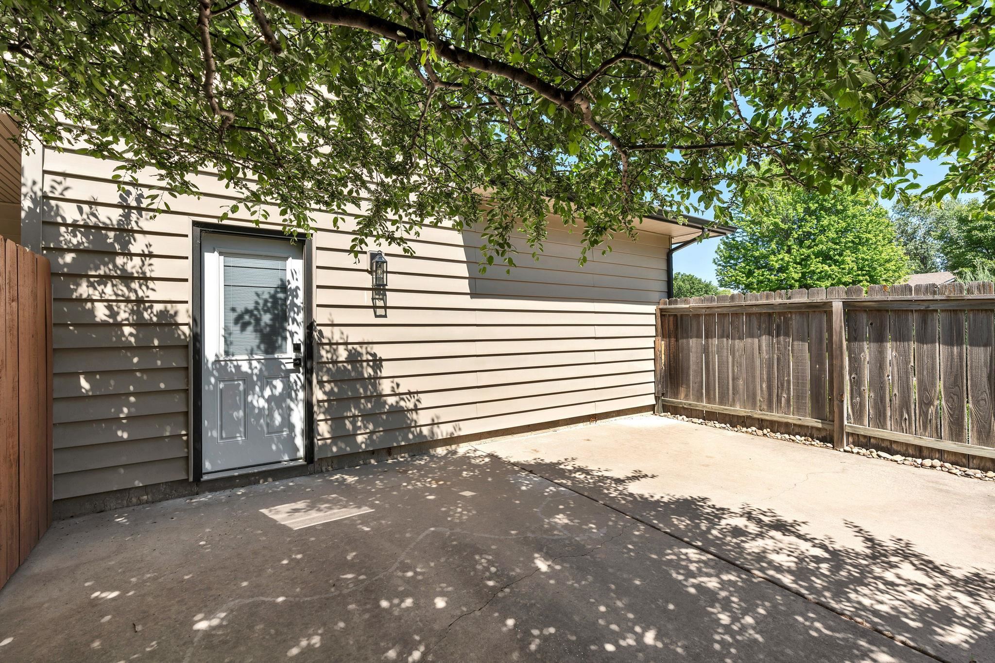 2422 N Covington Ct, Wichita, Kansas image 33