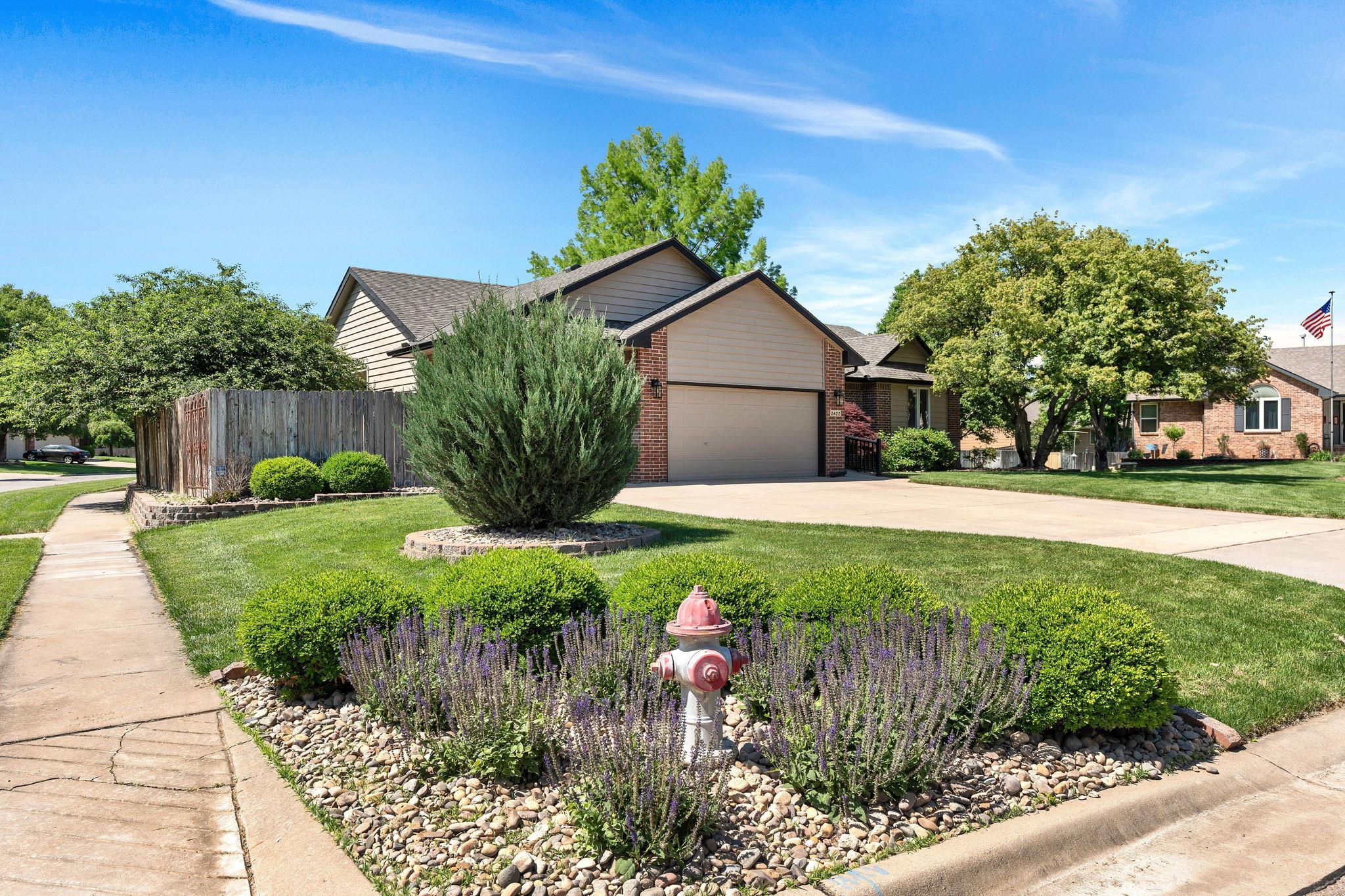2422 N Covington Ct, Wichita, Kansas image 1