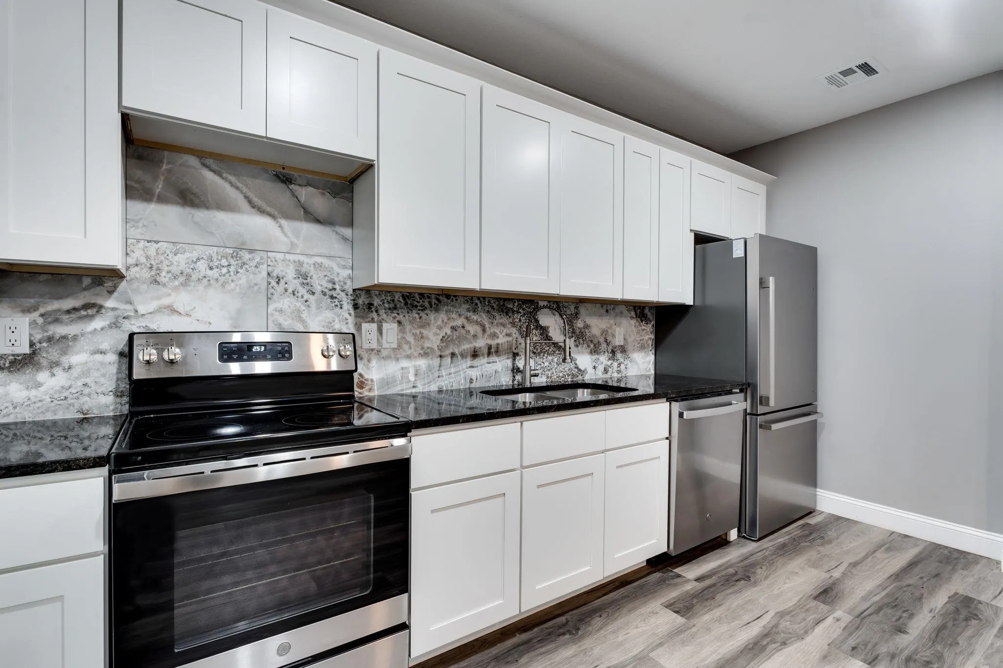 Wichita, Kansas 67213, United States, ,Residential,Active,204445