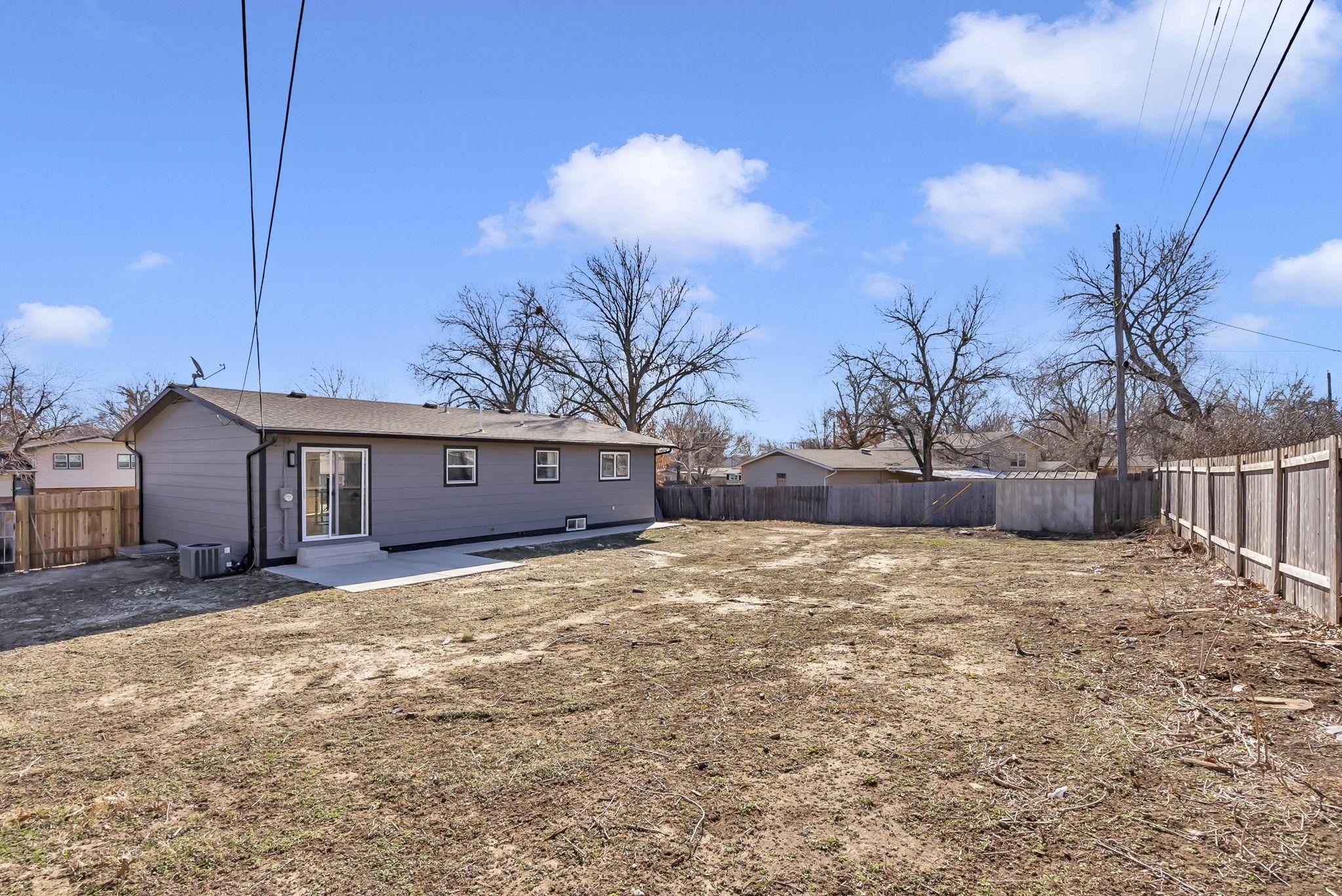 7319 W Warren St, Wichita, Kansas image 4