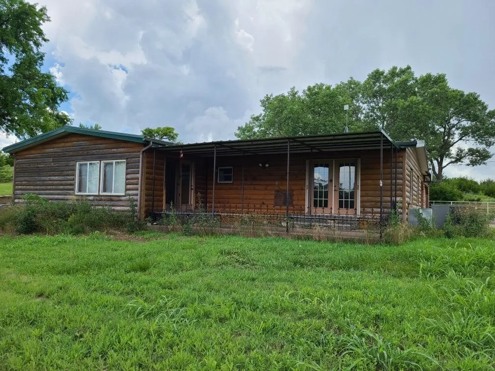 Winfield, Kansas 67156, United States, 2 Bedrooms Bedrooms, ,2 BathroomsBathrooms,Residential,Active,166723