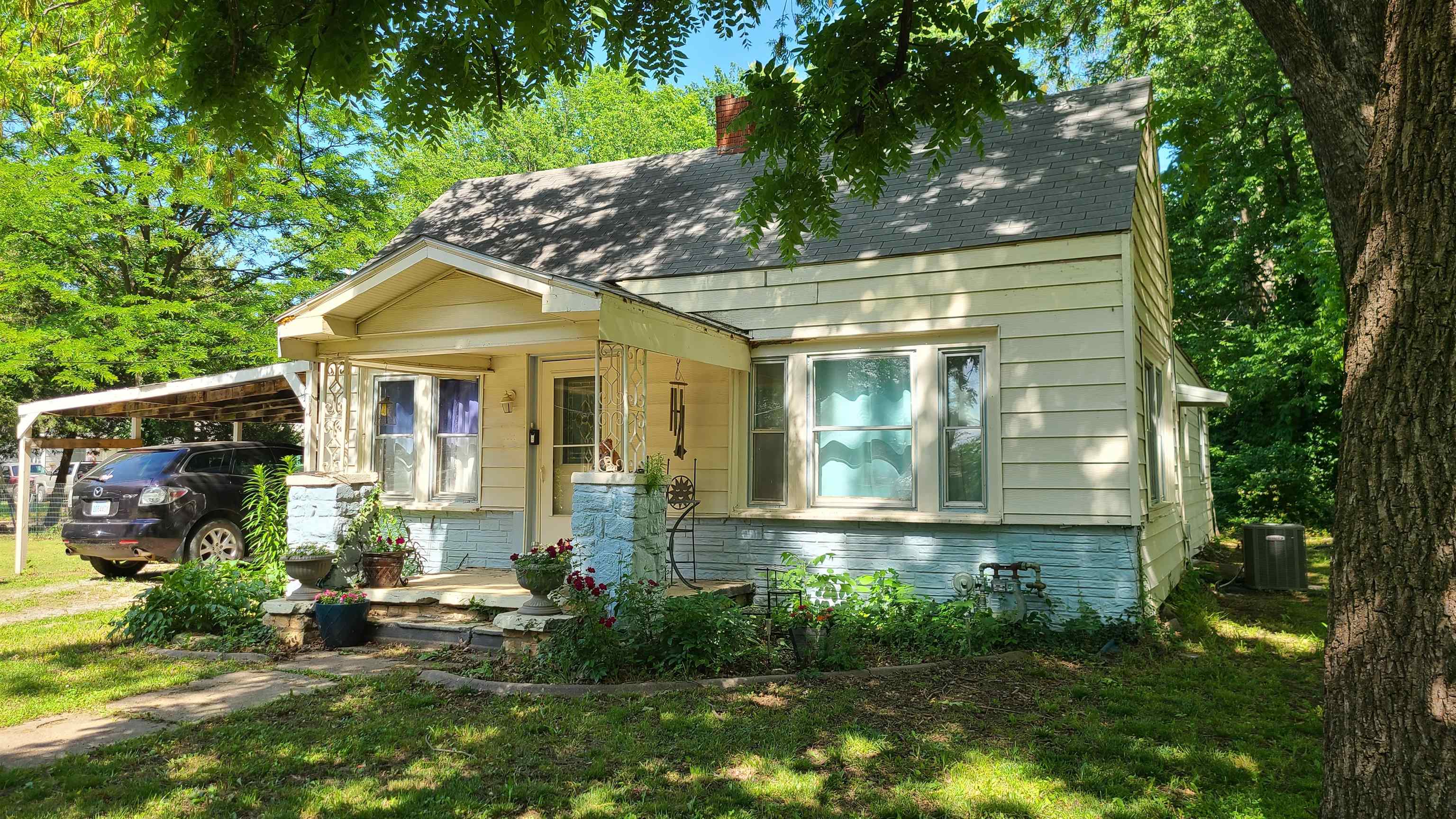 304 Minnesota St, Winfield, Kansas image 2