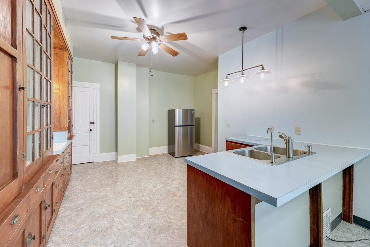1219 E 9th Ave, Winfield, Kansas image 18