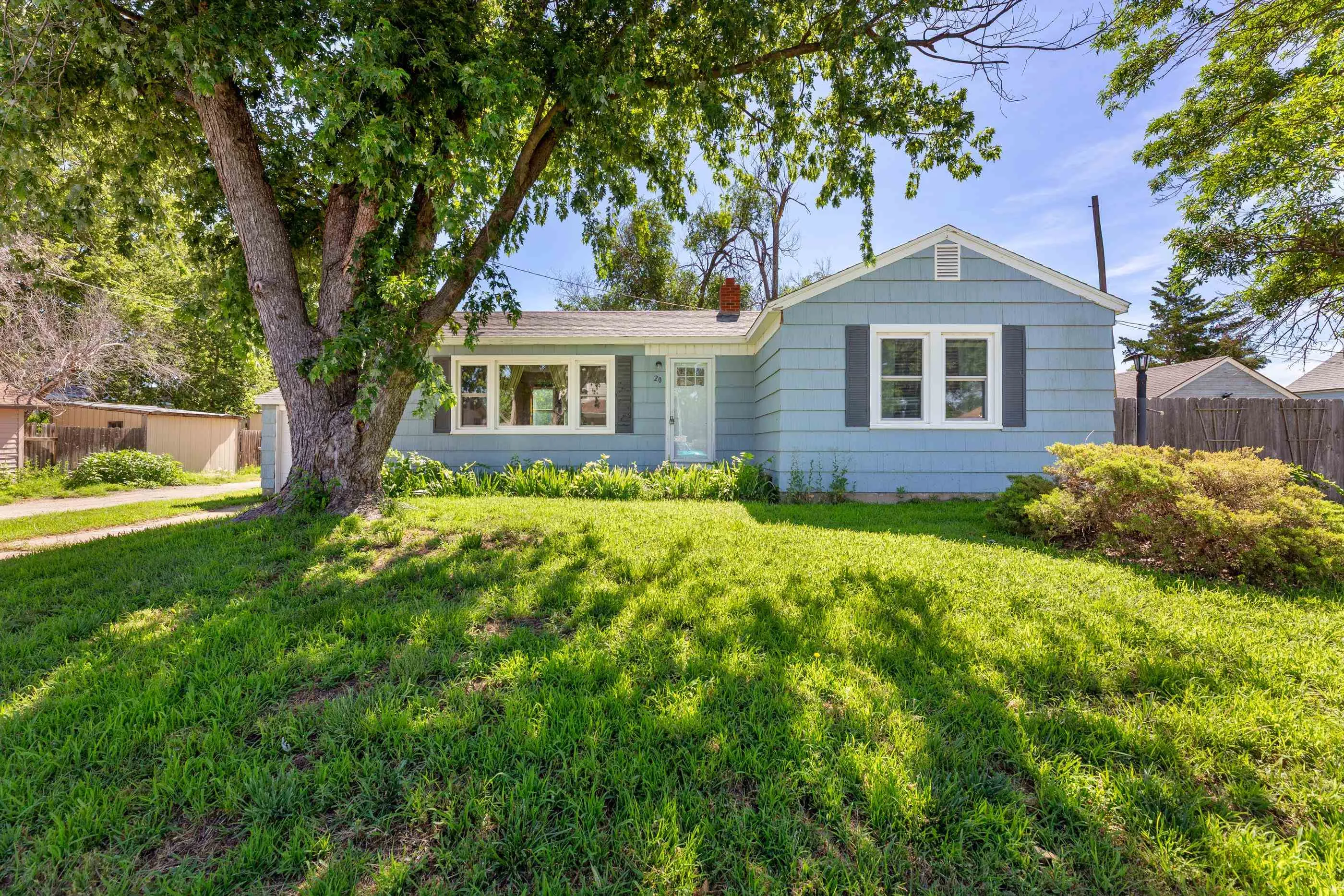 Hutchinson, Kansas 67501, United States, 2 Bedrooms Bedrooms, ,2 BathroomsBathrooms,Residential,Active,104760 Hutchinson, Kansas 67501, United States, 2 Bedrooms Bedrooms, ,2 BathroomsBathrooms,Residential,Active,104760