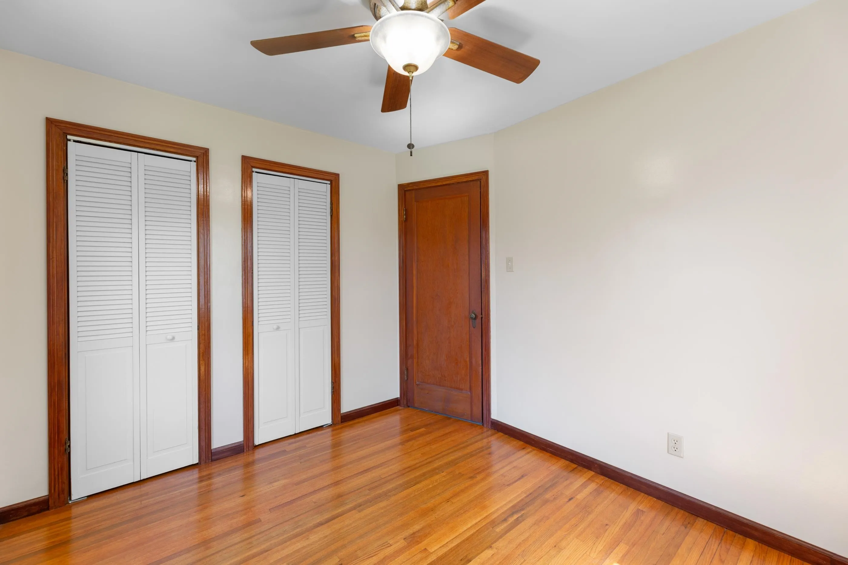 Hutchinson, Kansas 67501, United States, 2 Bedrooms Bedrooms, ,2 BathroomsBathrooms,Residential,Active,104760