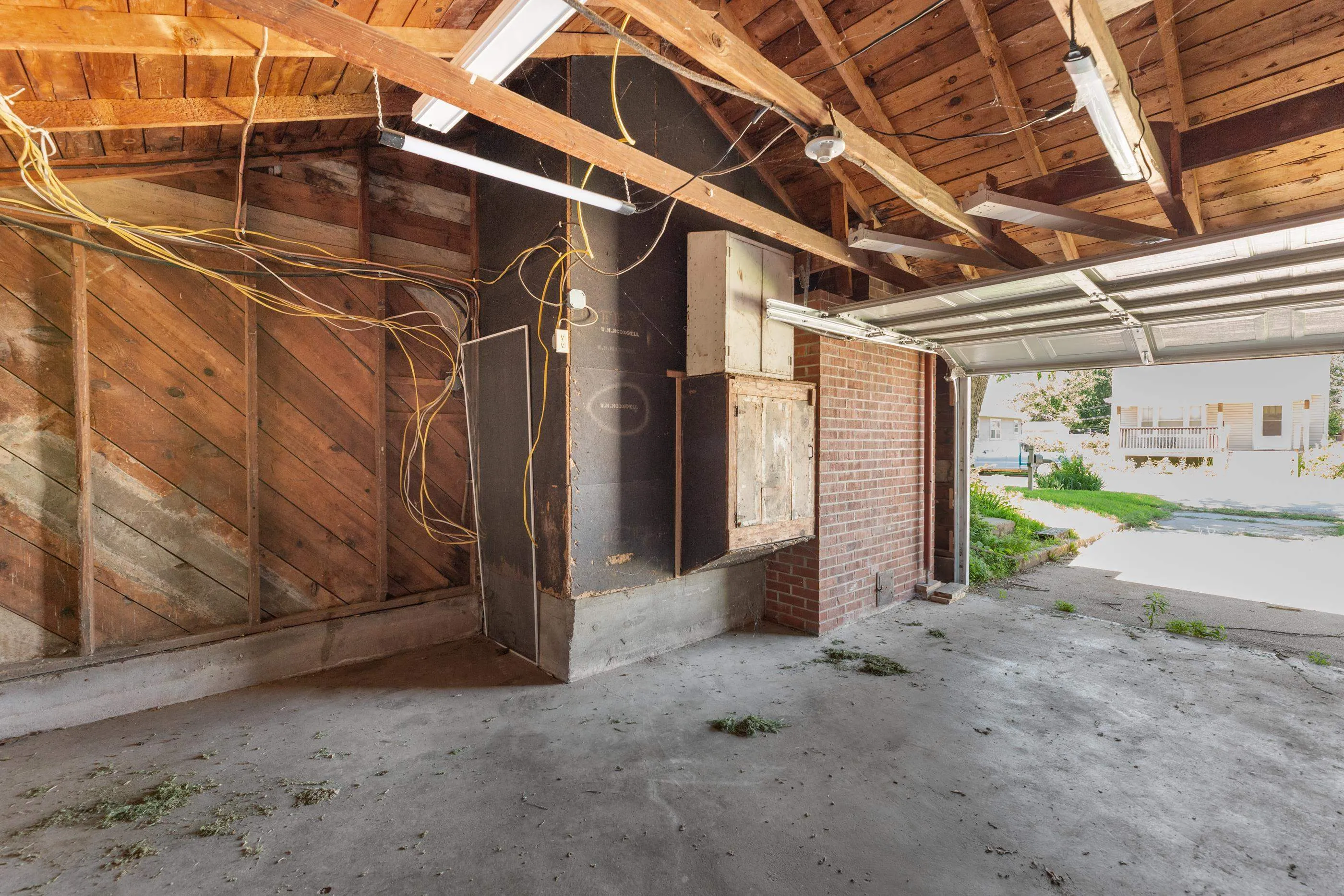 Hutchinson, Kansas 67501, United States, 2 Bedrooms Bedrooms, ,2 BathroomsBathrooms,Residential,Active,104760