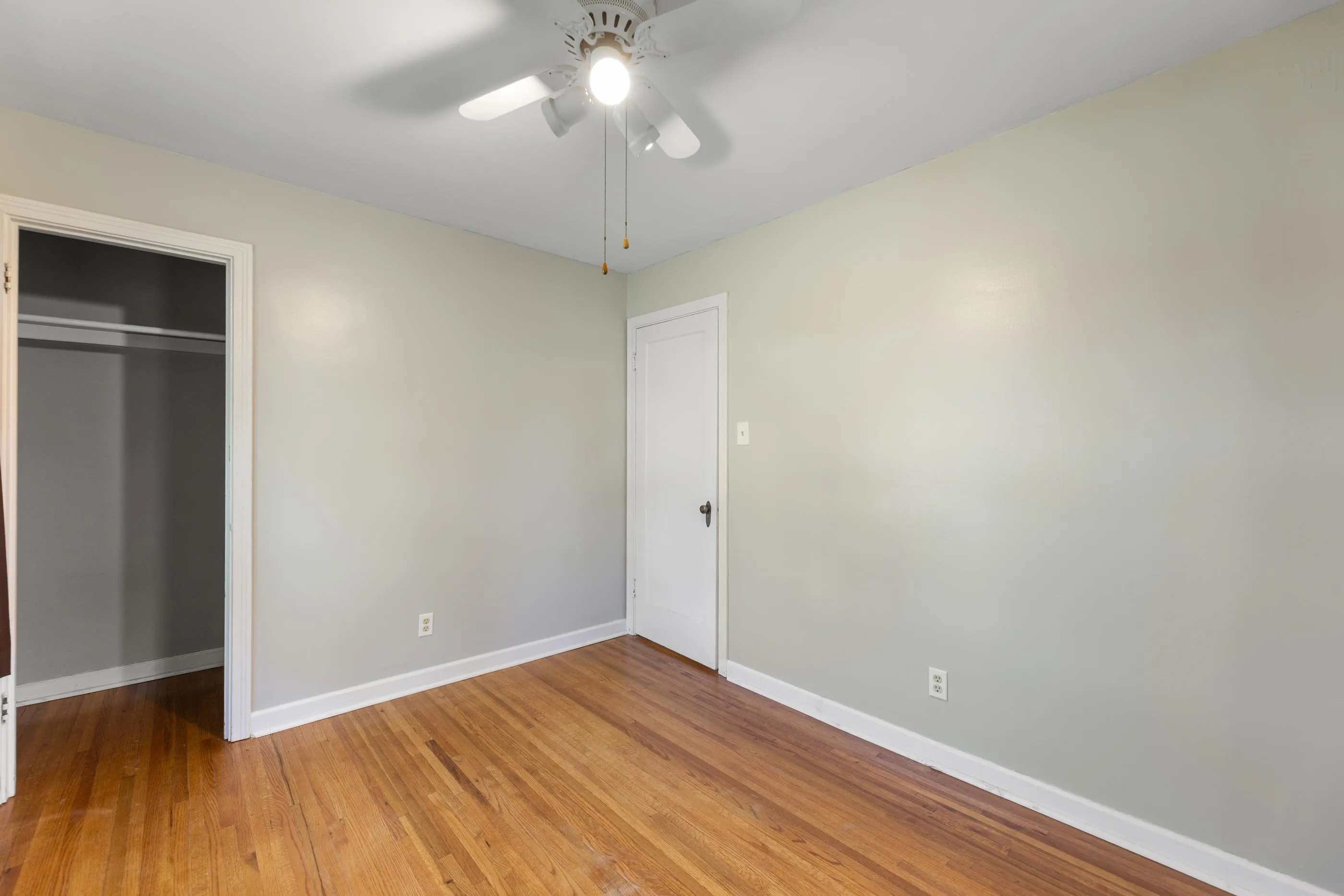 Hutchinson, Kansas 67501, United States, 2 Bedrooms Bedrooms, ,2 BathroomsBathrooms,Residential,Active,104760