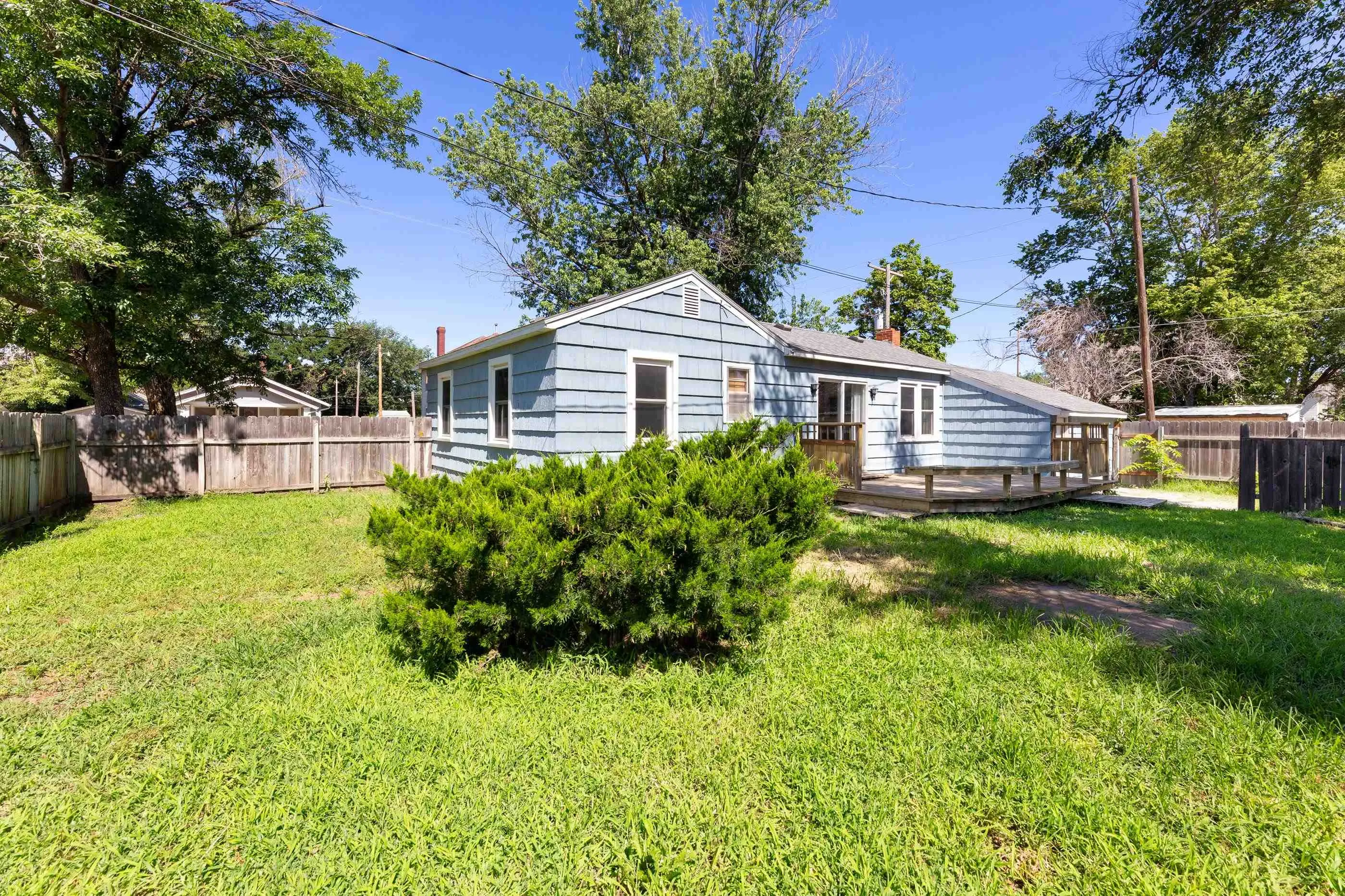 Hutchinson, Kansas 67501, United States, 2 Bedrooms Bedrooms, ,2 BathroomsBathrooms,Residential,Active,104760