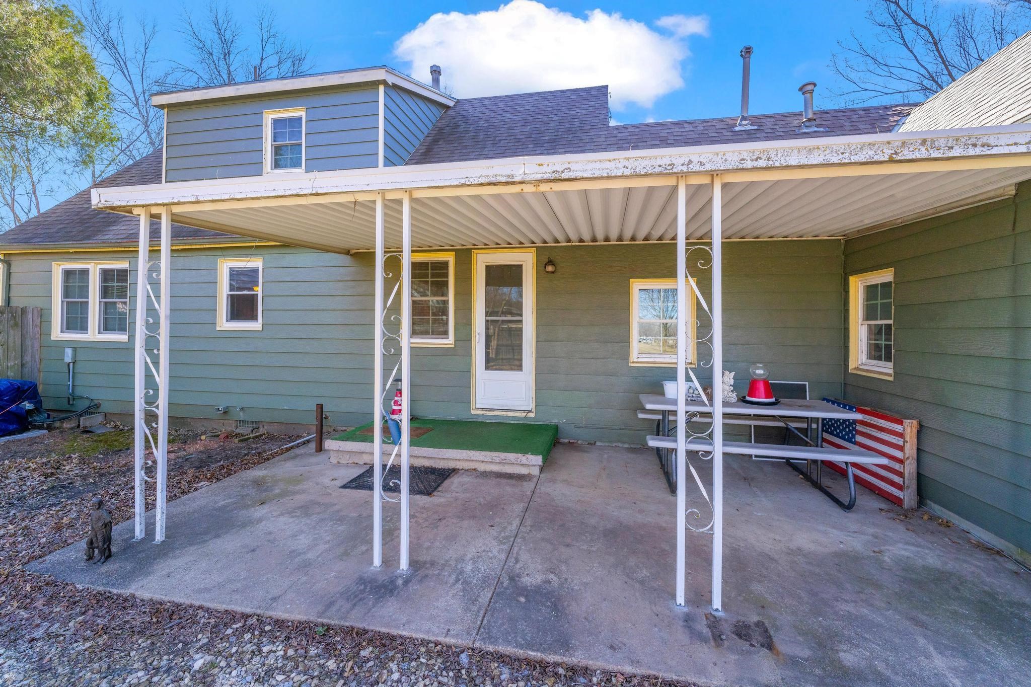 1056 N Battin Dr, Wichita, Kansas image 3