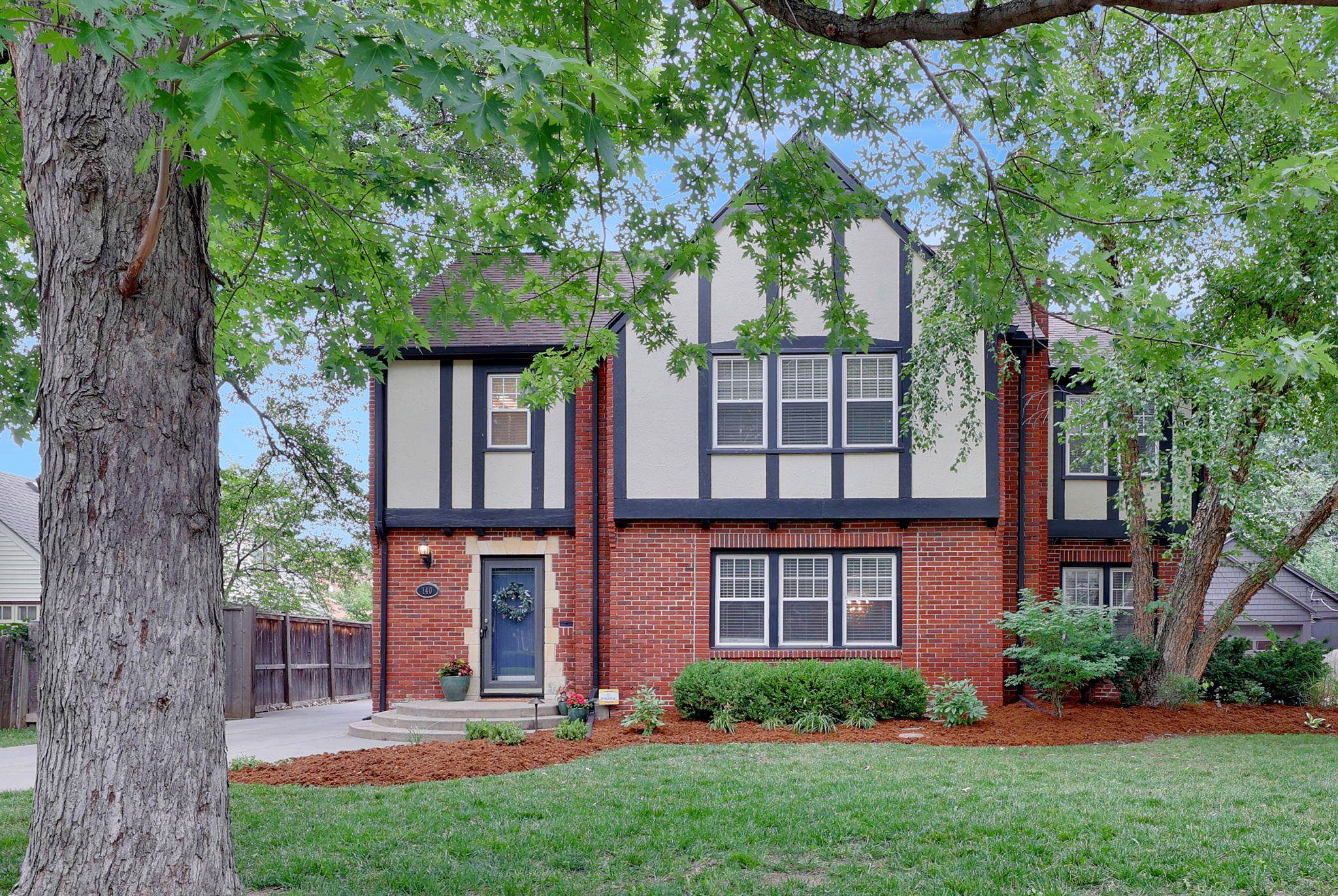 140 S Dellrose Ave, Wichita, Kansas image 1