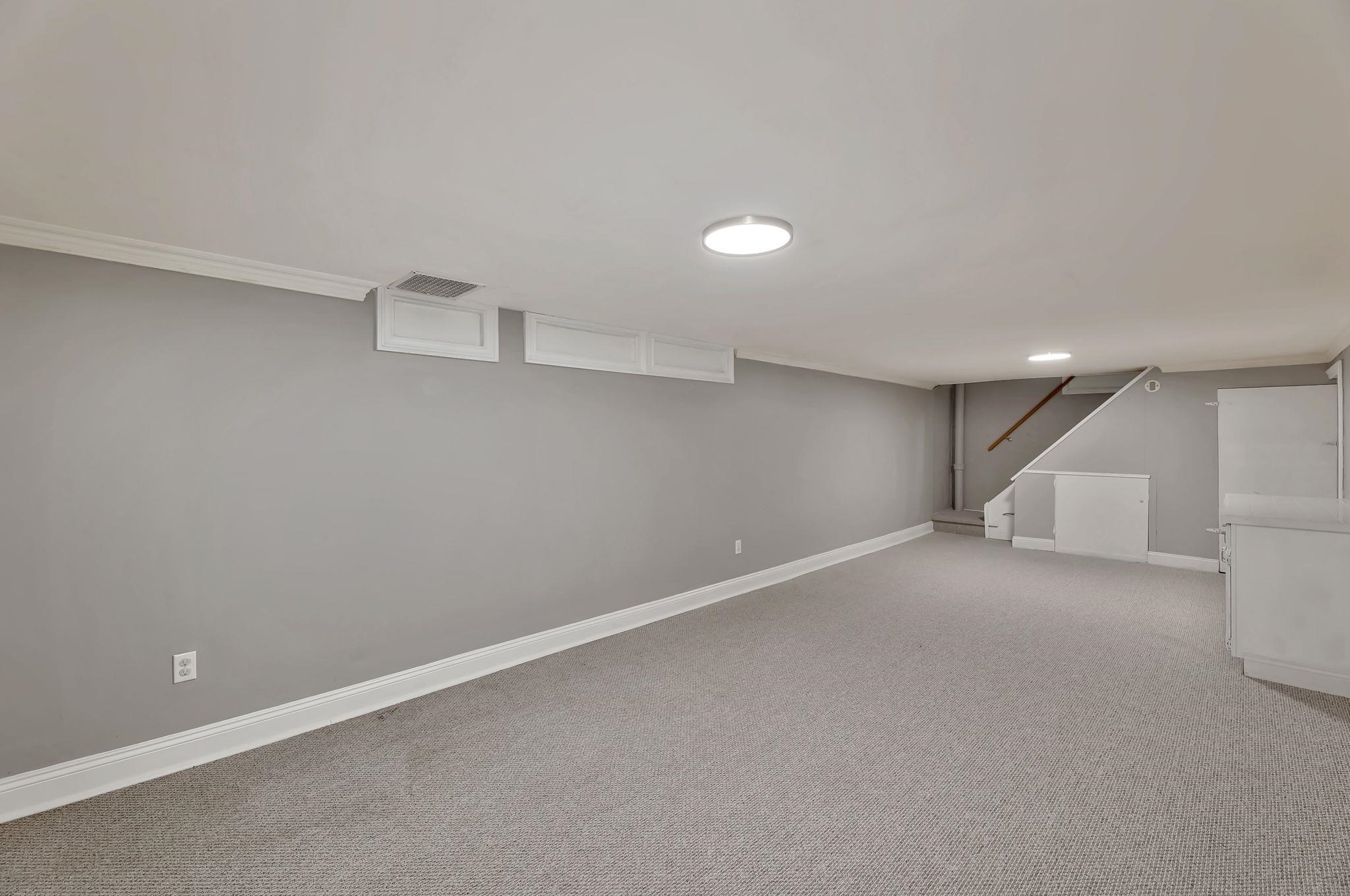 140 S Dellrose Ave, Wichita, Kansas image 31
