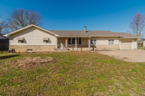 Homes For Sale - 605 N Iowa St<br/> Sumner County, Oxford, KS 67119