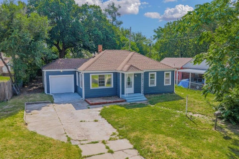 Homes For Sale - 2122 N Erie Ave<br/> Wichita, KS 67214