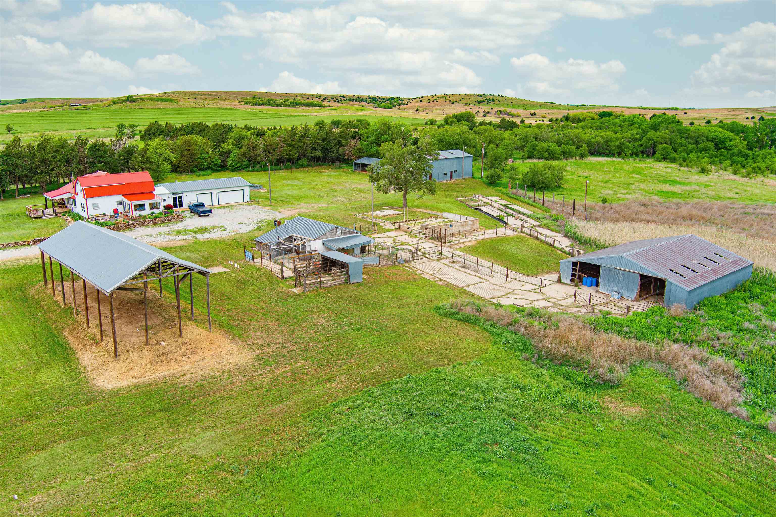 1515 Avenue O, Ellsworth, Kansas image 2