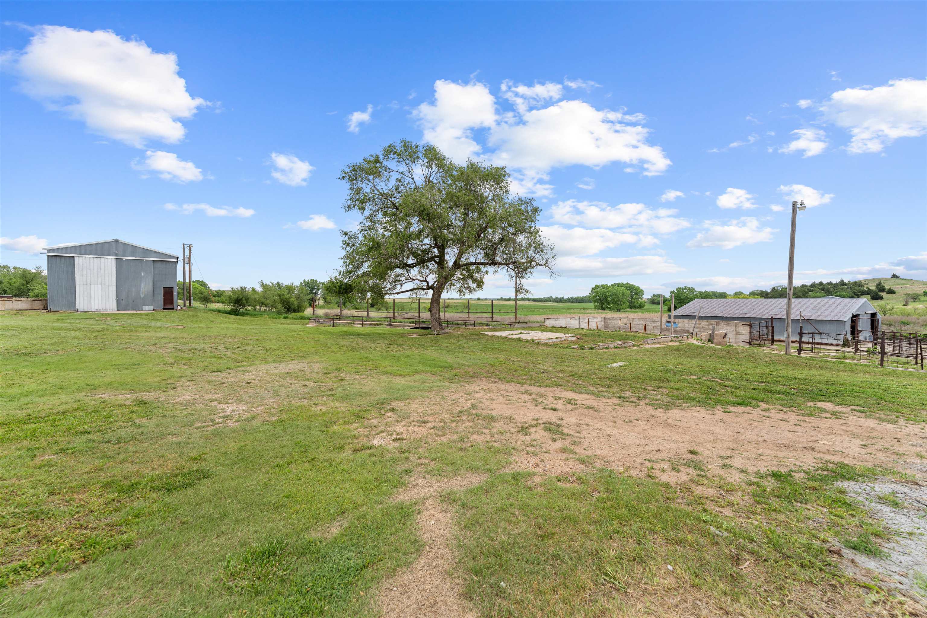 1515 Avenue O, Ellsworth, Kansas image 23