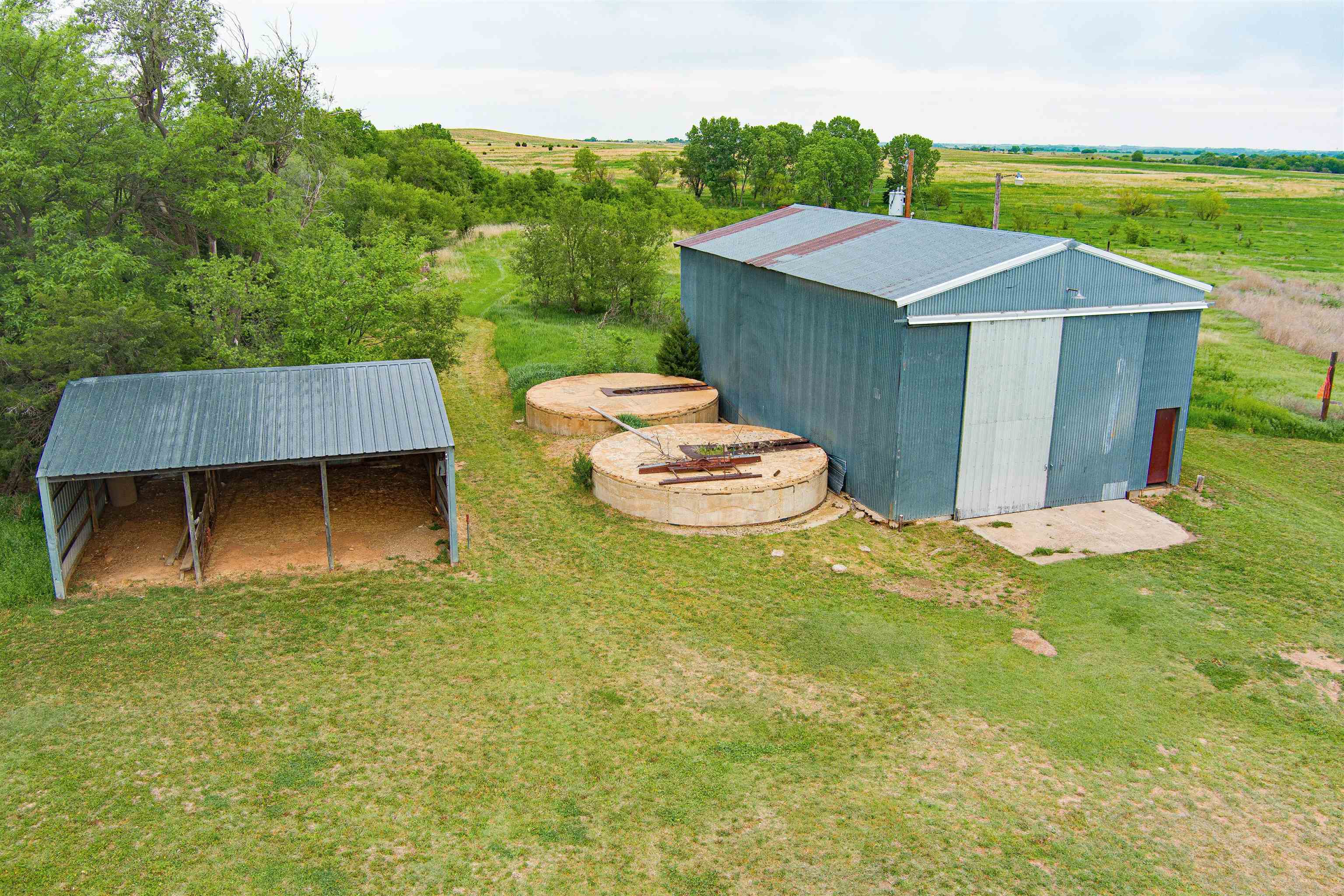 1515 Avenue O, Ellsworth, Kansas image 33