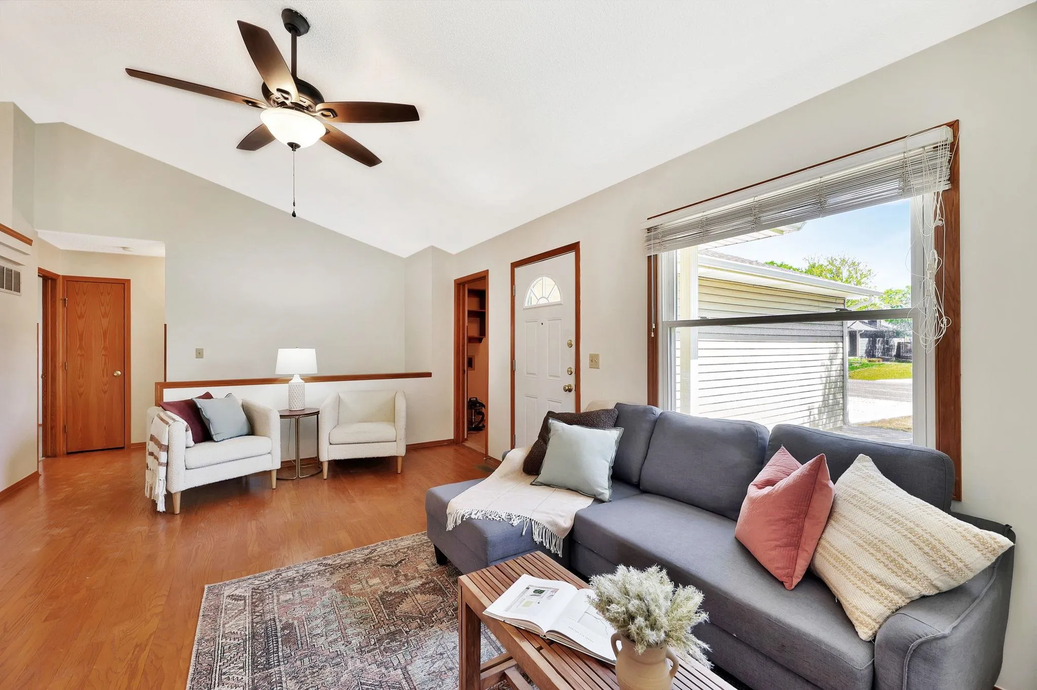 Wichita, Kansas 67207, United States, 4 Bedrooms Bedrooms, ,3 BathroomsBathrooms,Residential,Pending,107639