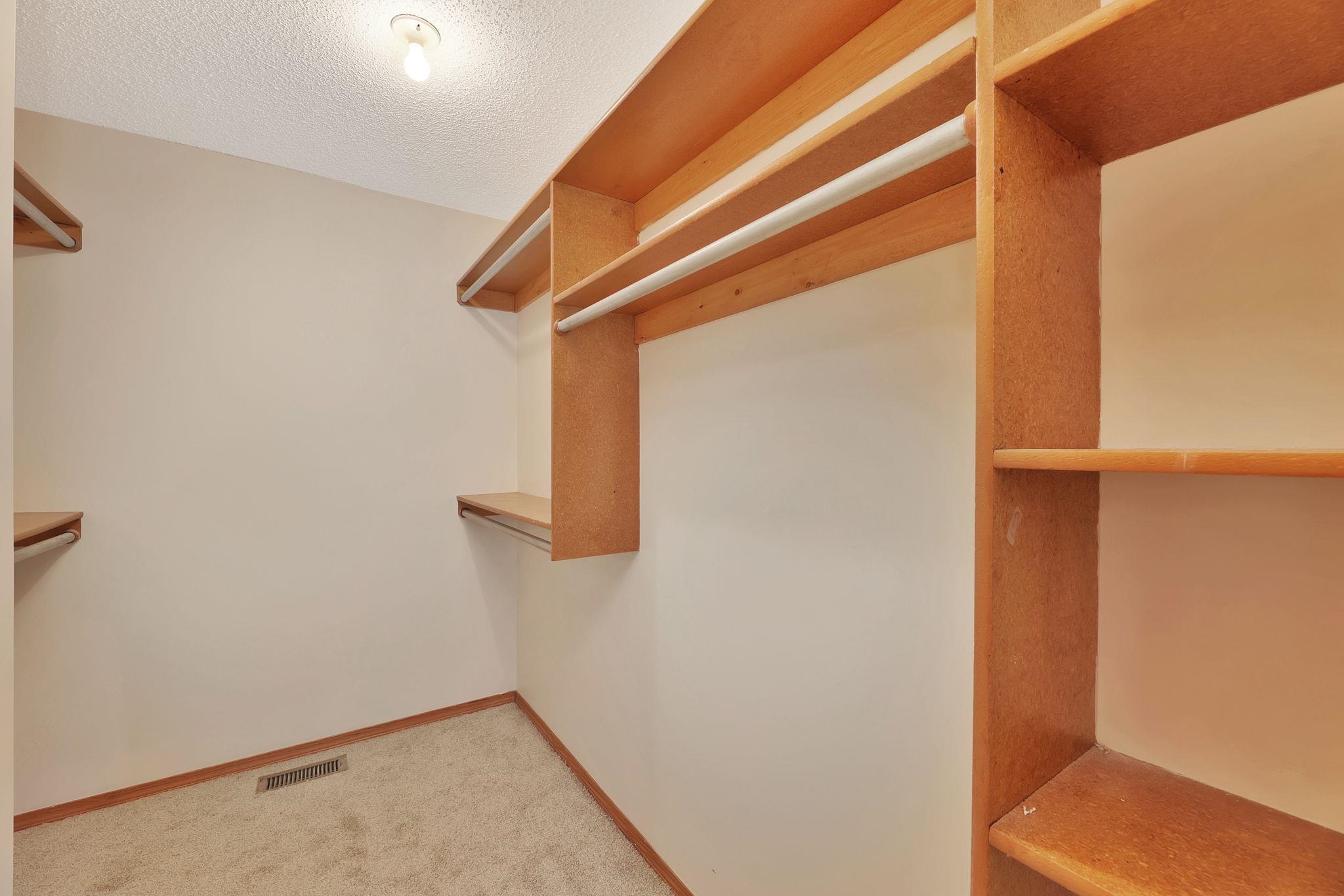 1225 S Fox Run, Wichita, Kansas image 17