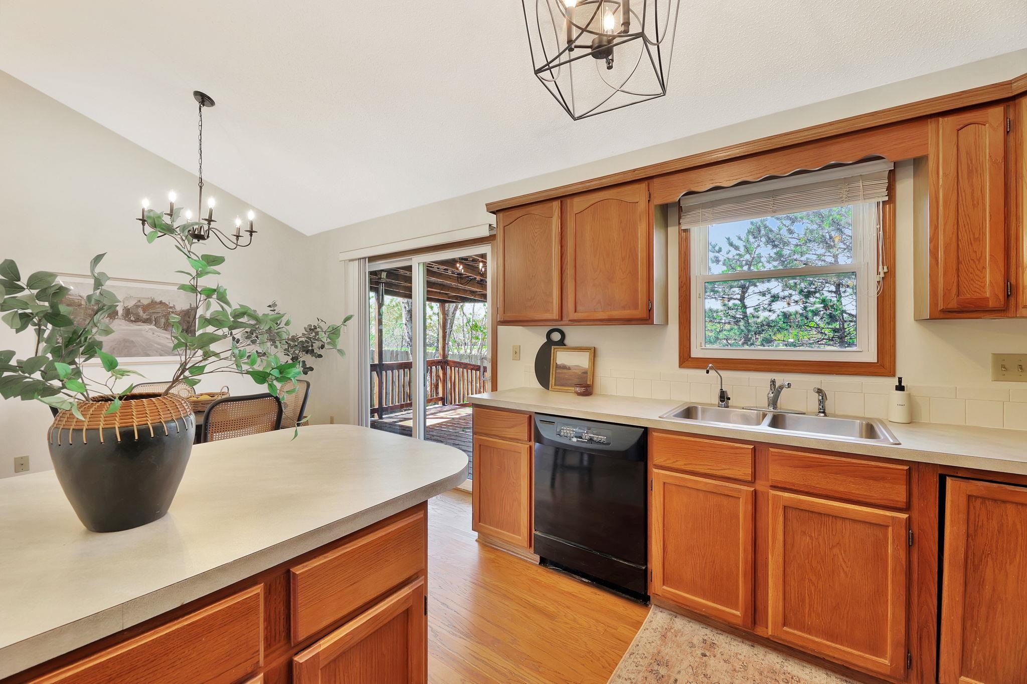 1225 S Fox Run, Wichita, Kansas image 14