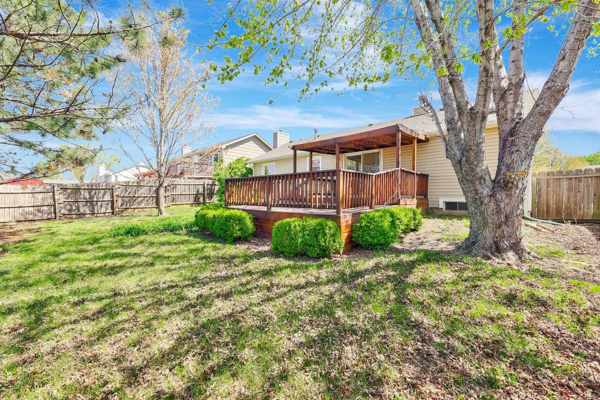 Wichita, Kansas 67207, United States, 4 Bedrooms Bedrooms, ,3 BathroomsBathrooms,Residential,Pending,107639