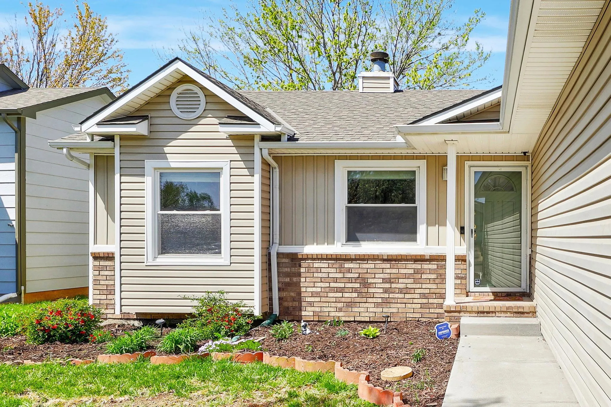 Wichita, Kansas 67207, United States, 4 Bedrooms Bedrooms, ,3 BathroomsBathrooms,Residential,Pending,107639