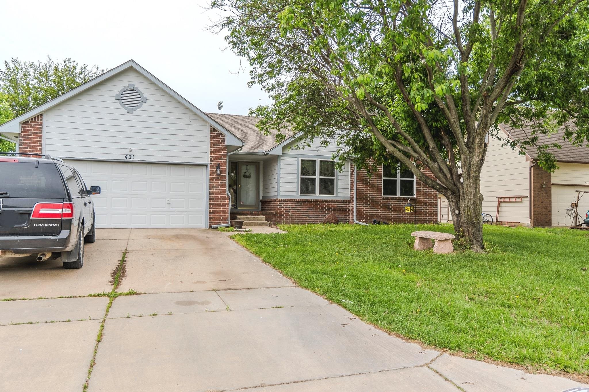 421 Fieldstone St, Valley Center, Kansas image 1