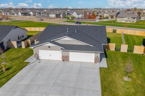Multifamily For Sale - 2889 S Cedar Crest Ct<br/> Sedgwick County, Wichita, KS 67215